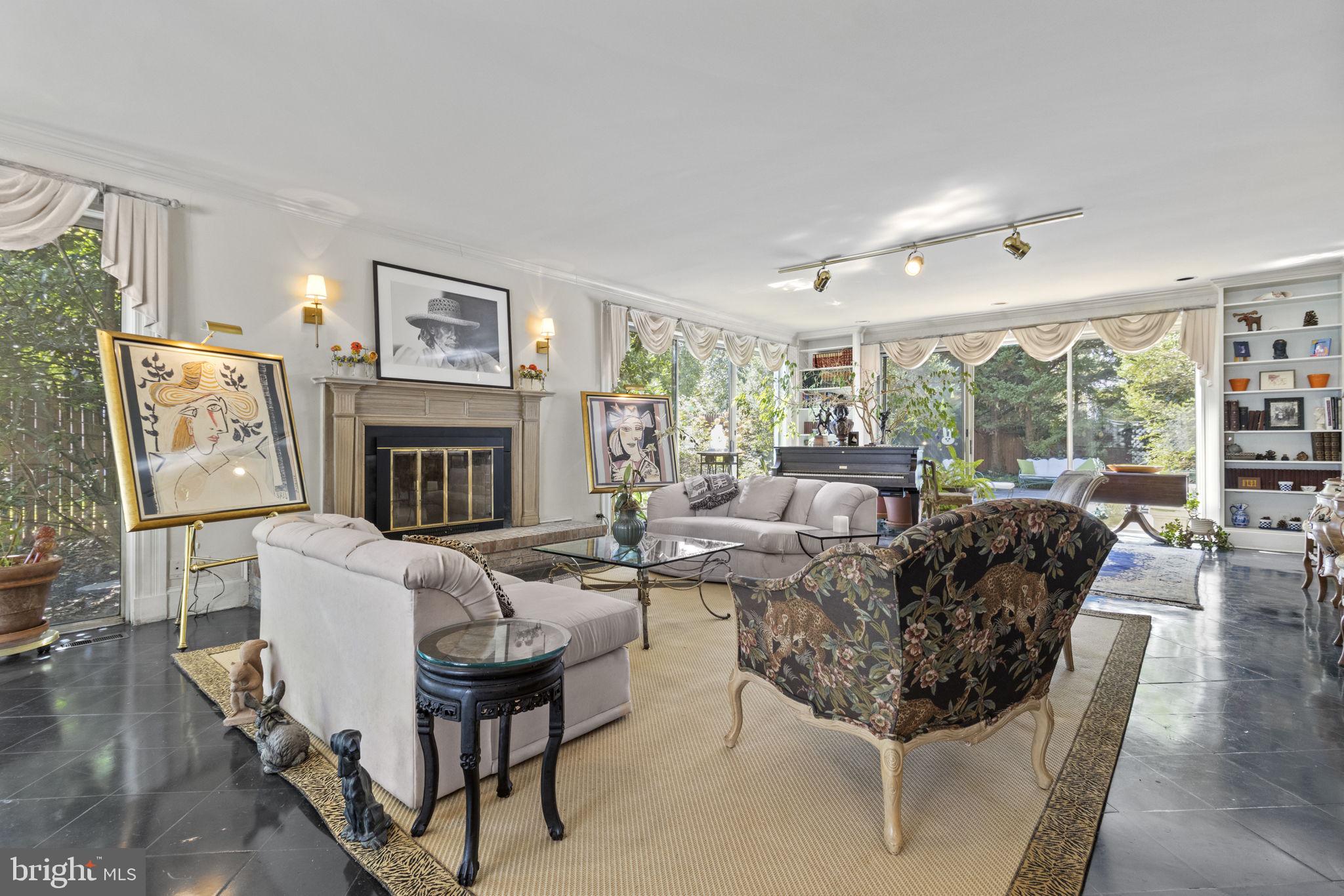 GUILFORD - Residential