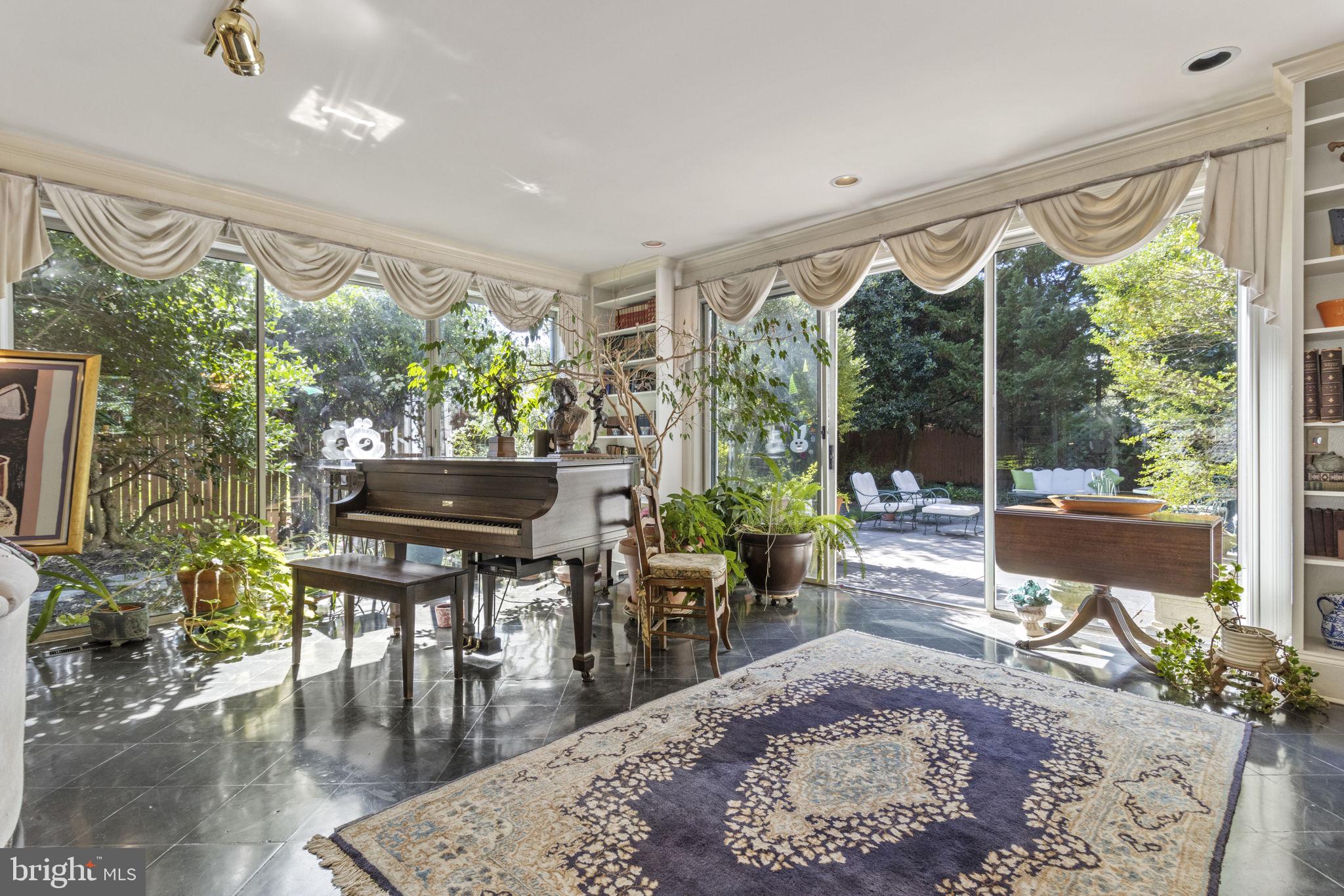 GUILFORD - Residential