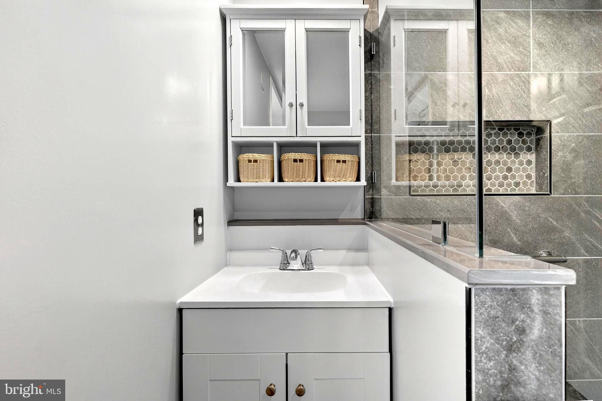 HARBOR TERRACE - Residential