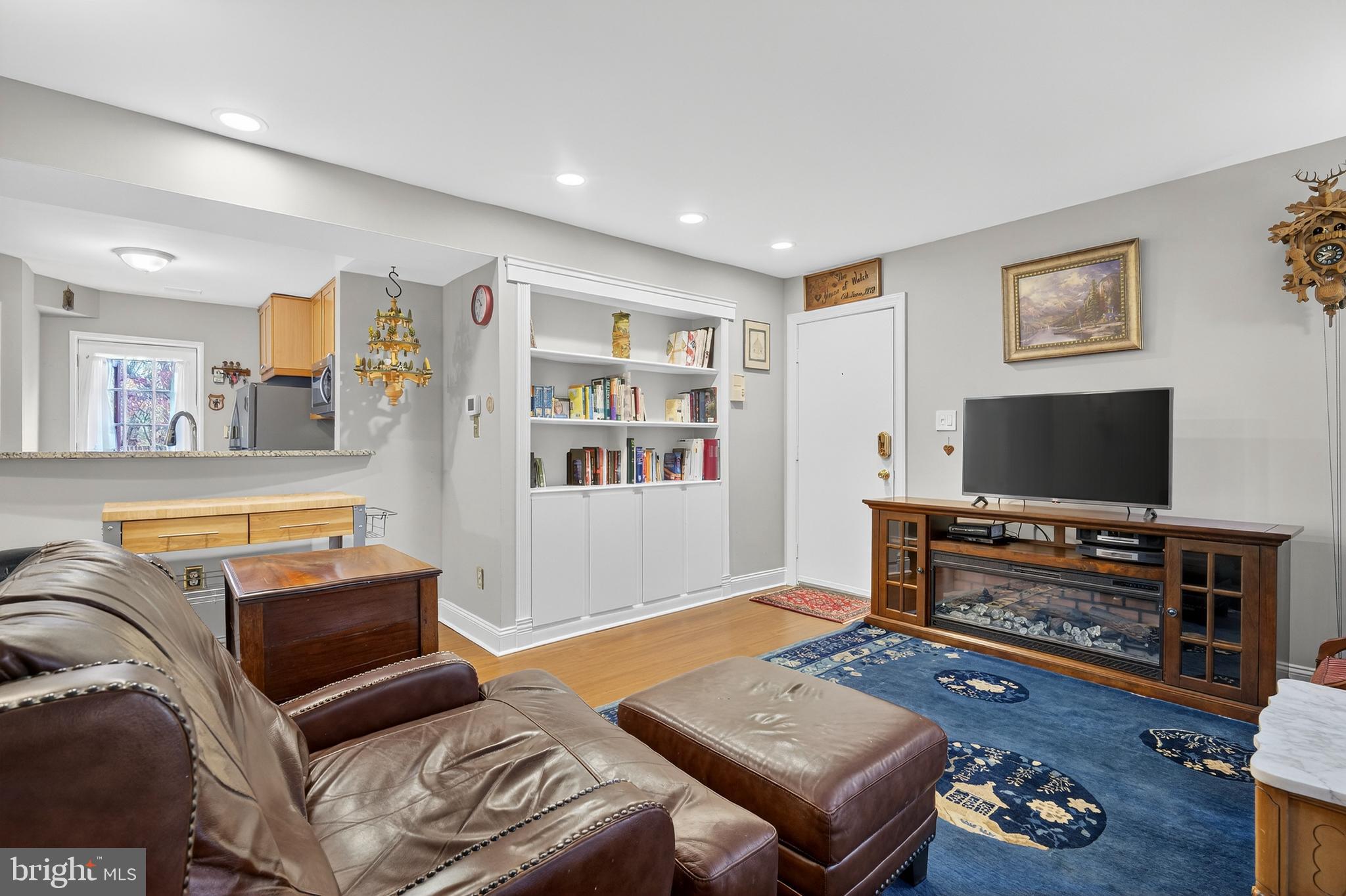 HARBOR TERRACE - Residential