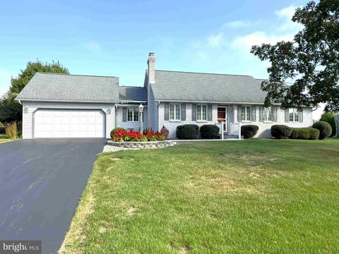 5 KURTZ DRIVE LITITZ PA 17543