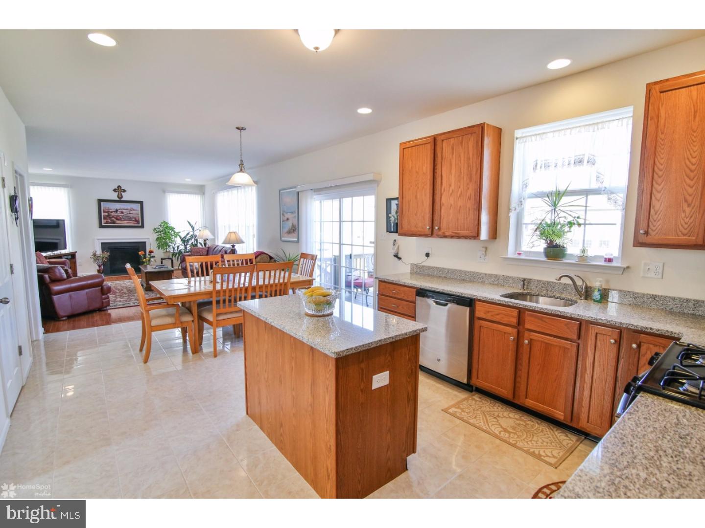 MANORS AT HIGHGATE - Residential