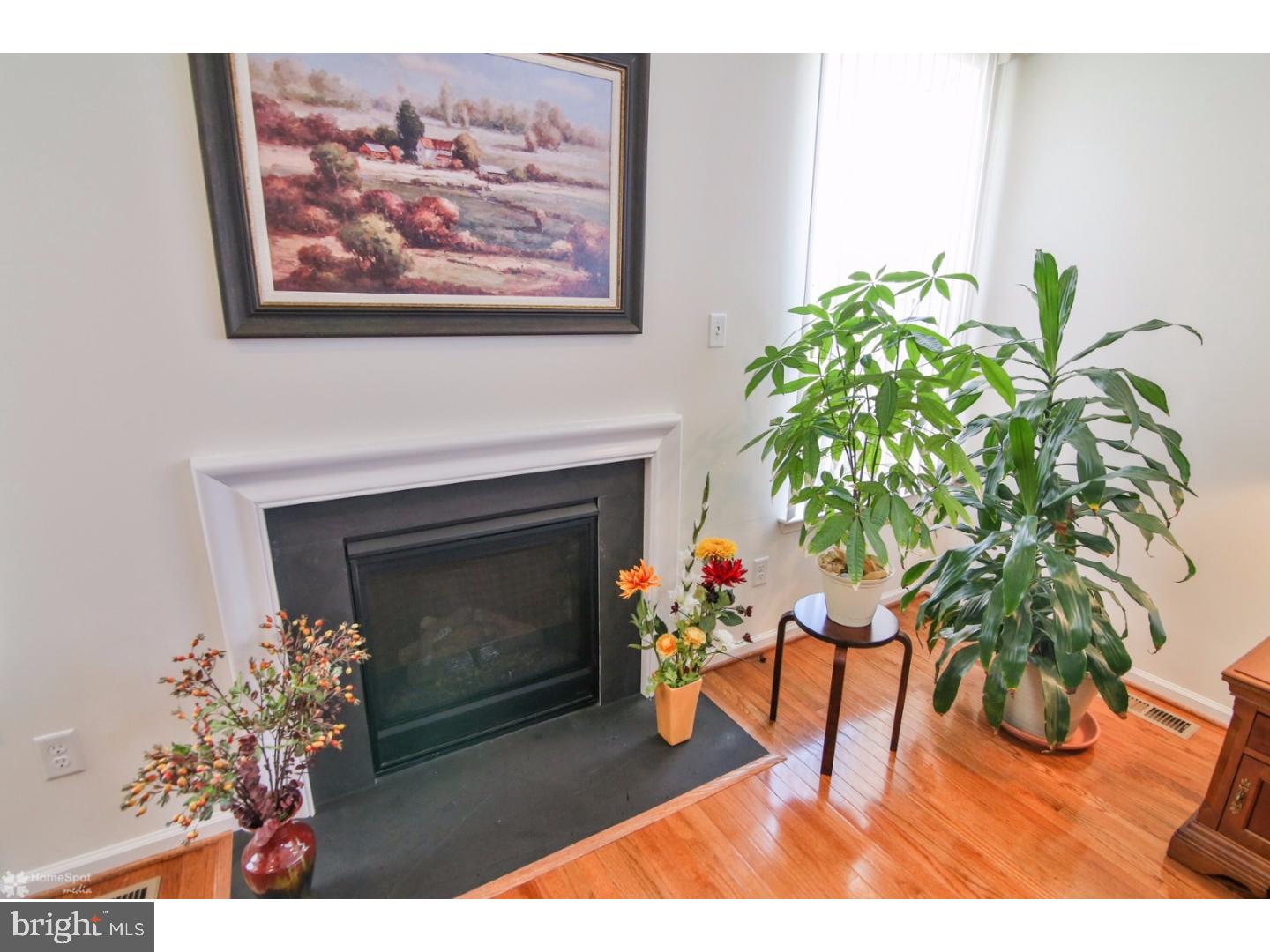 MANORS AT HIGHGATE - Residential