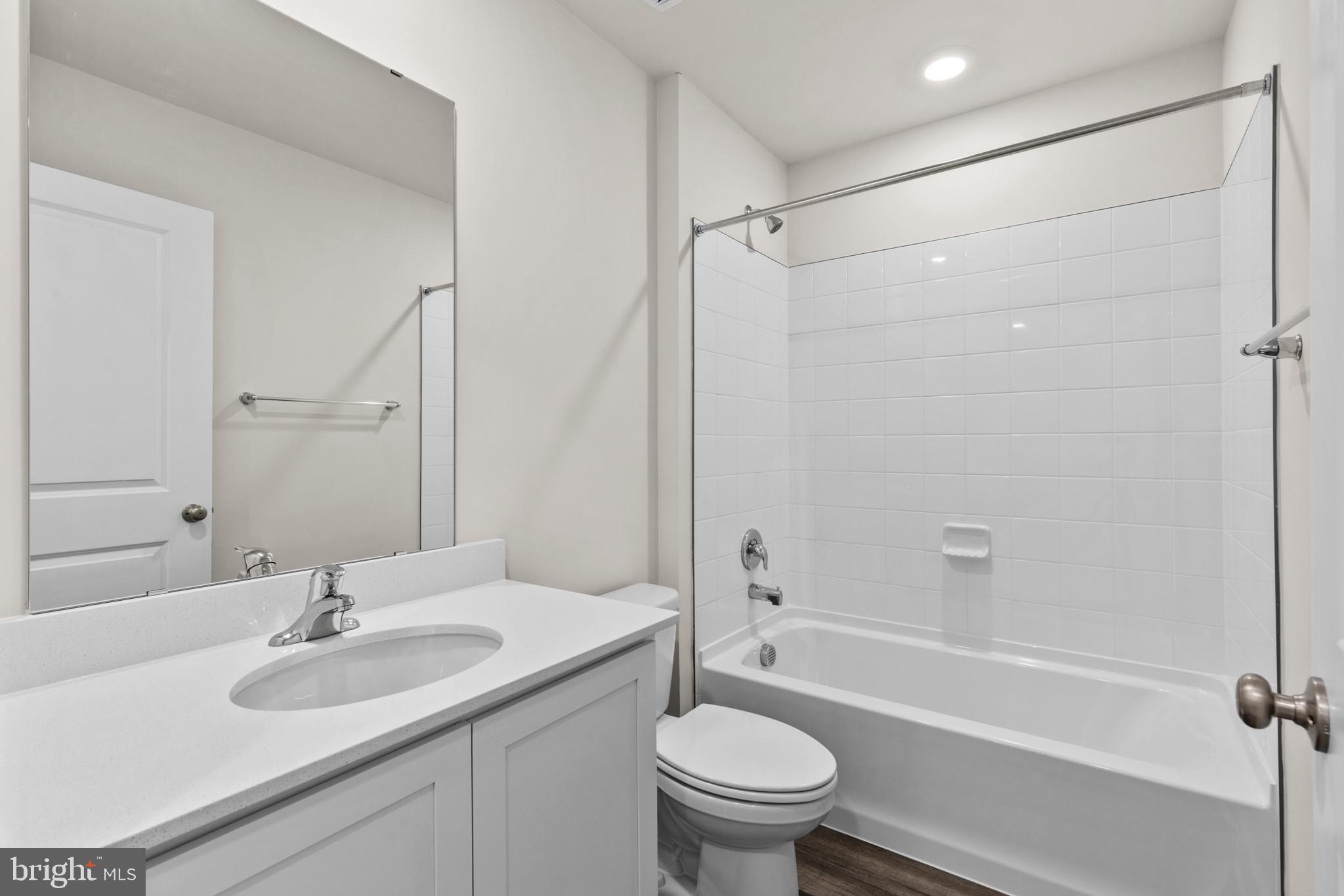 WATERMARK AT WESTPHALIA TOWN CENTER - Residential