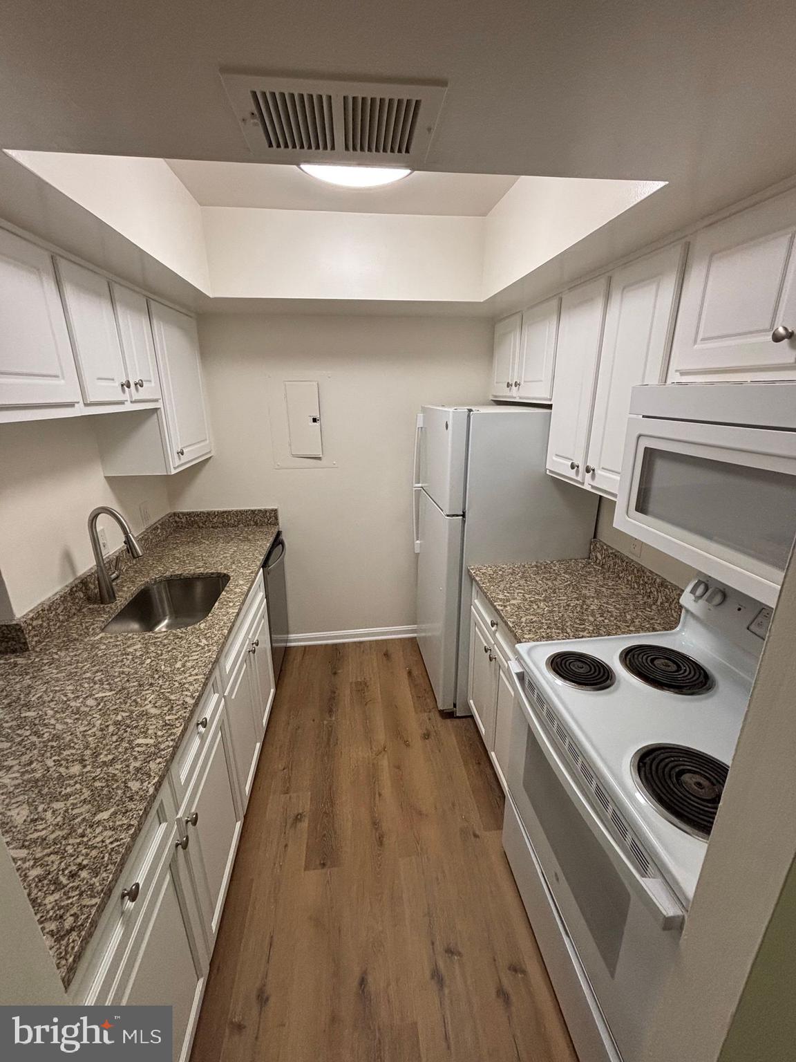 18318 STREAMSIDE DRIVE 202