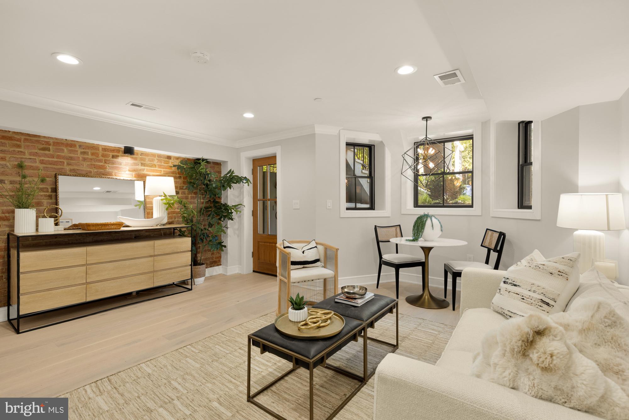647 G ST SE 2