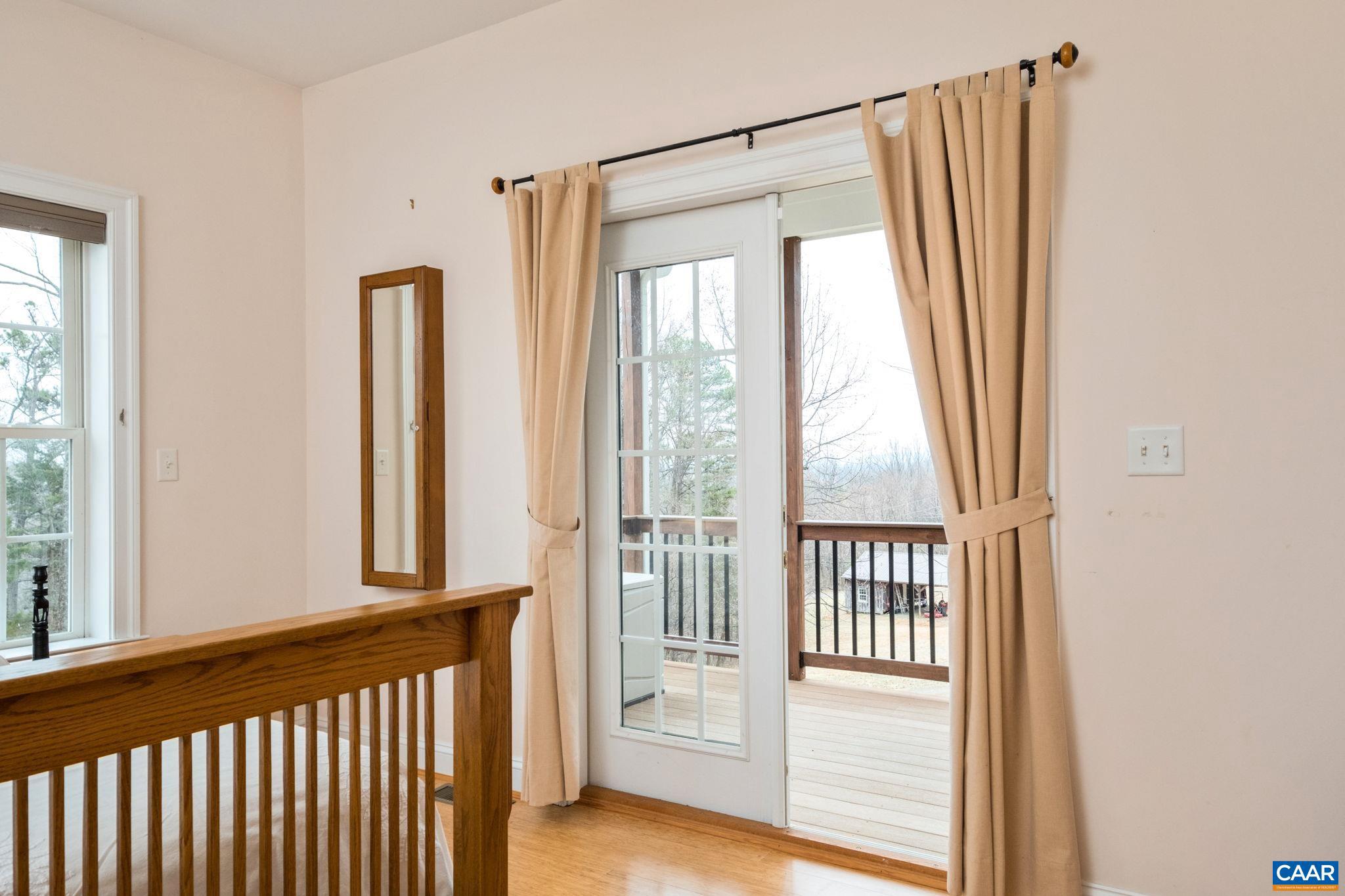 CEDAR LAKE - Residential