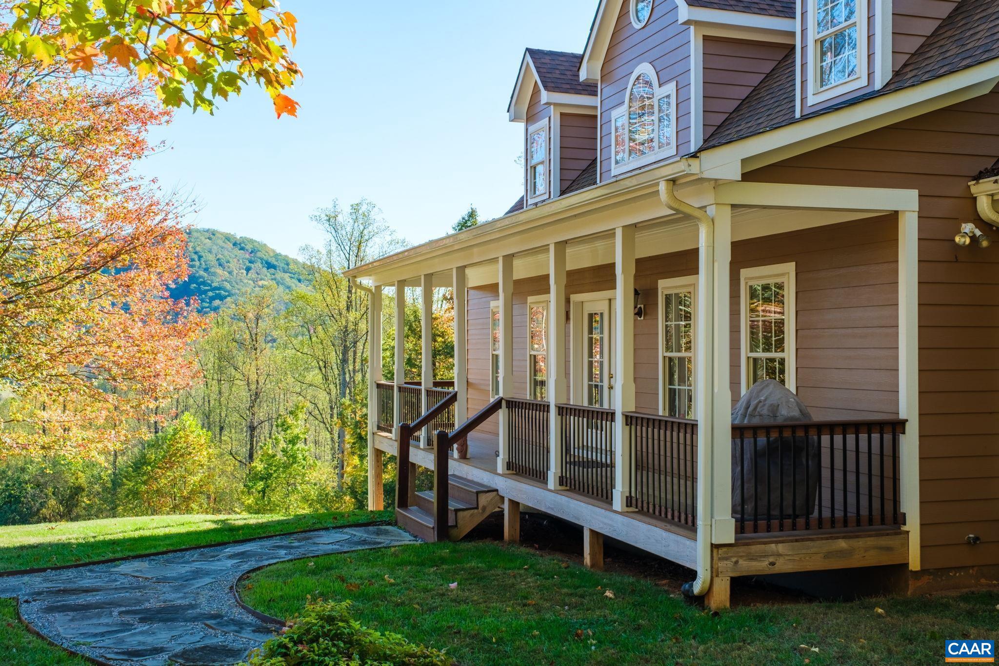 CEDAR LAKE - Residential