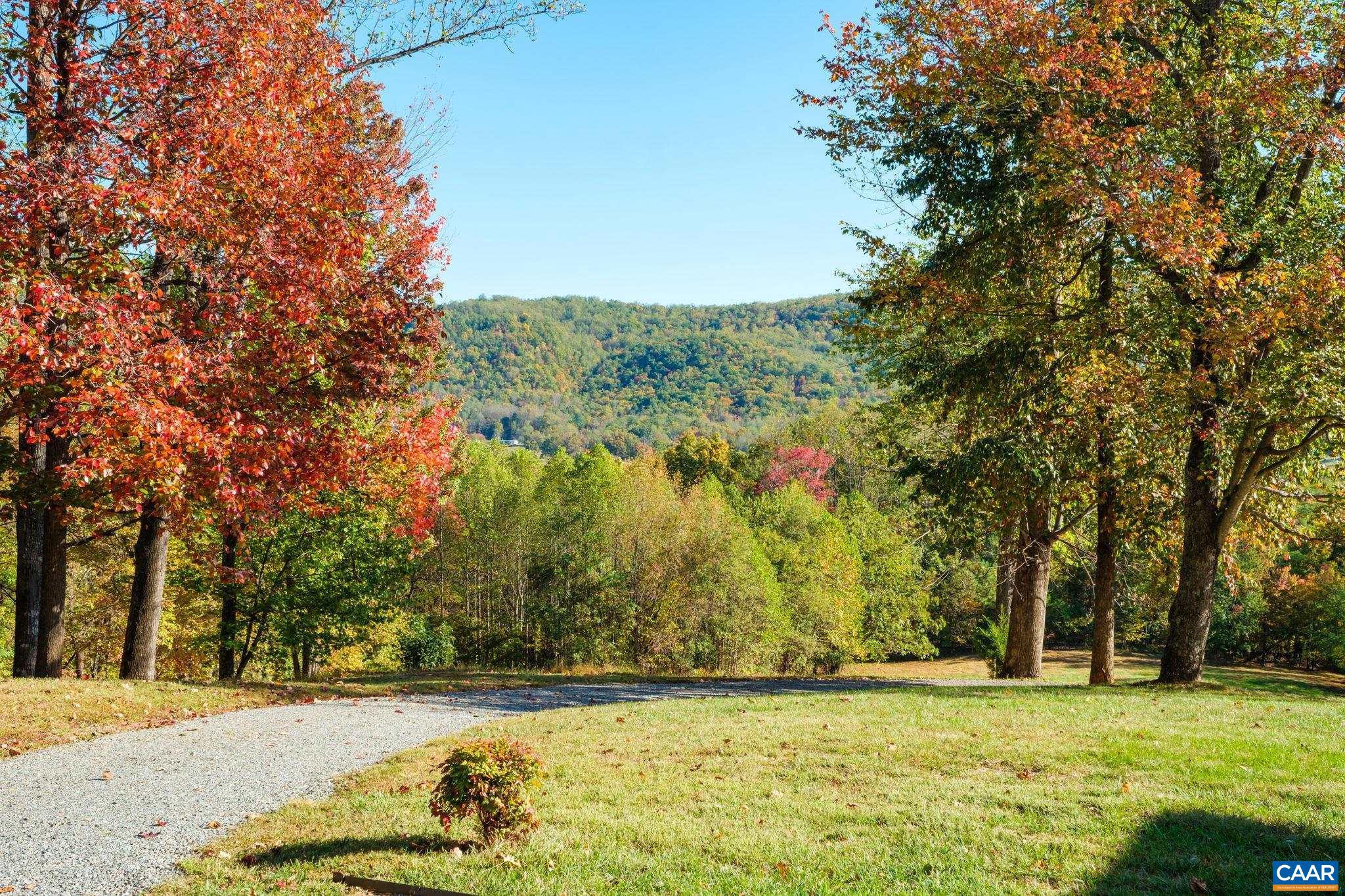 CEDAR LAKE - Residential
