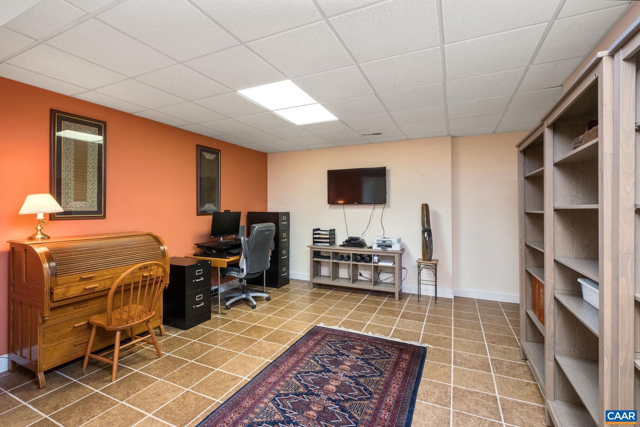 CEDAR LAKE - Residential