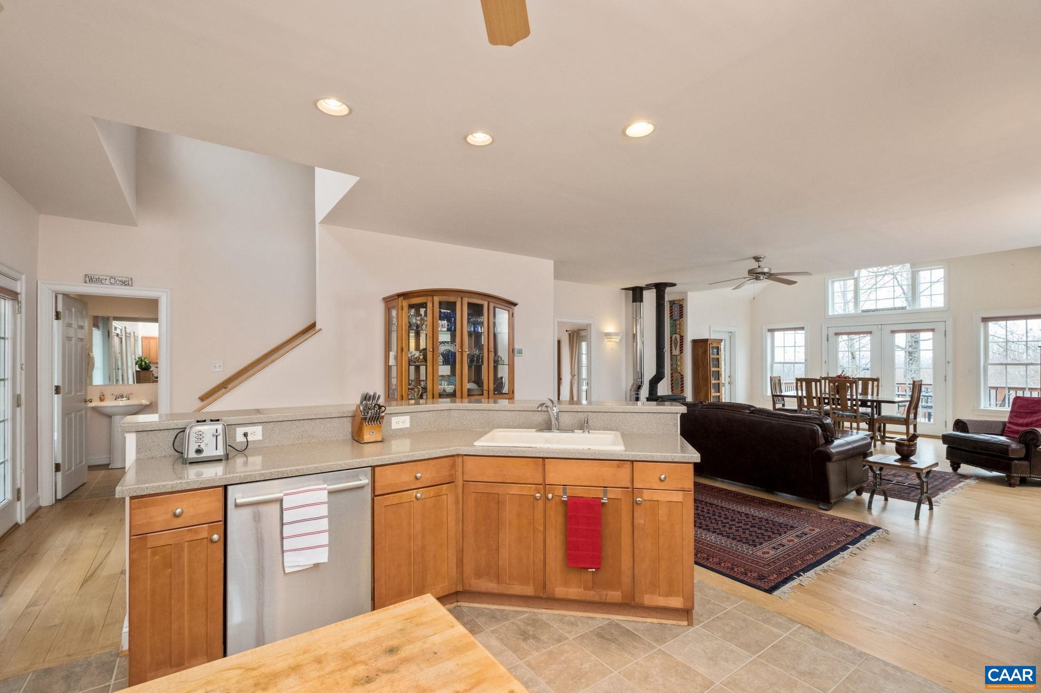 CEDAR LAKE - Residential