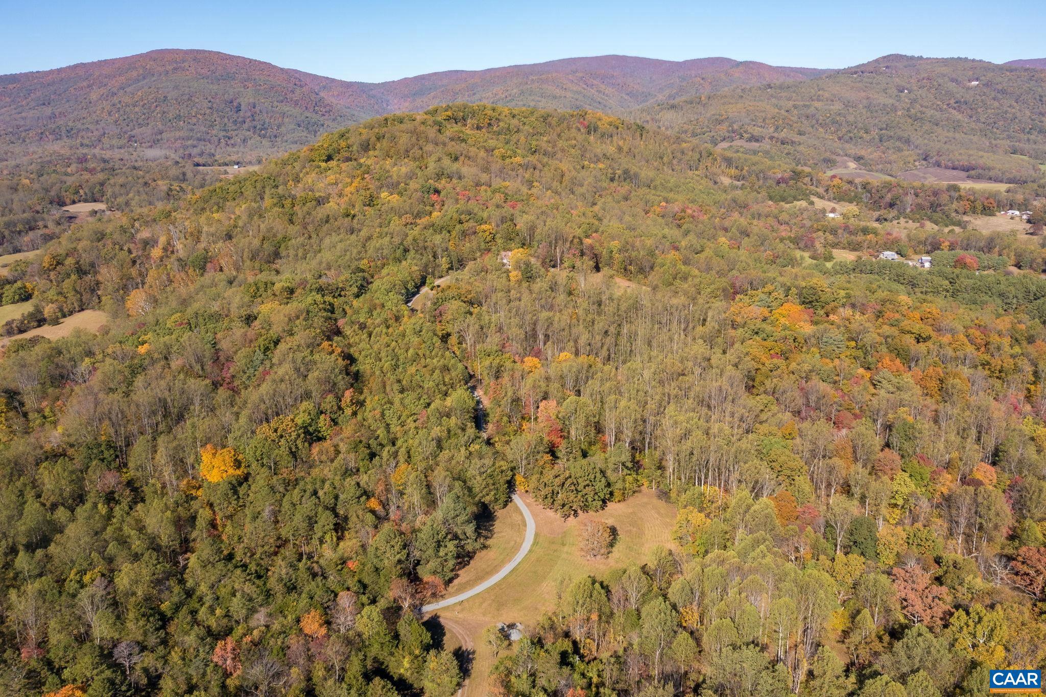 CEDAR LAKE - Residential