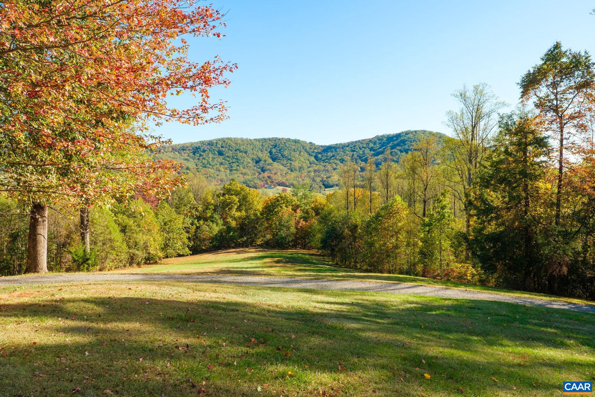 CEDAR LAKE - Residential