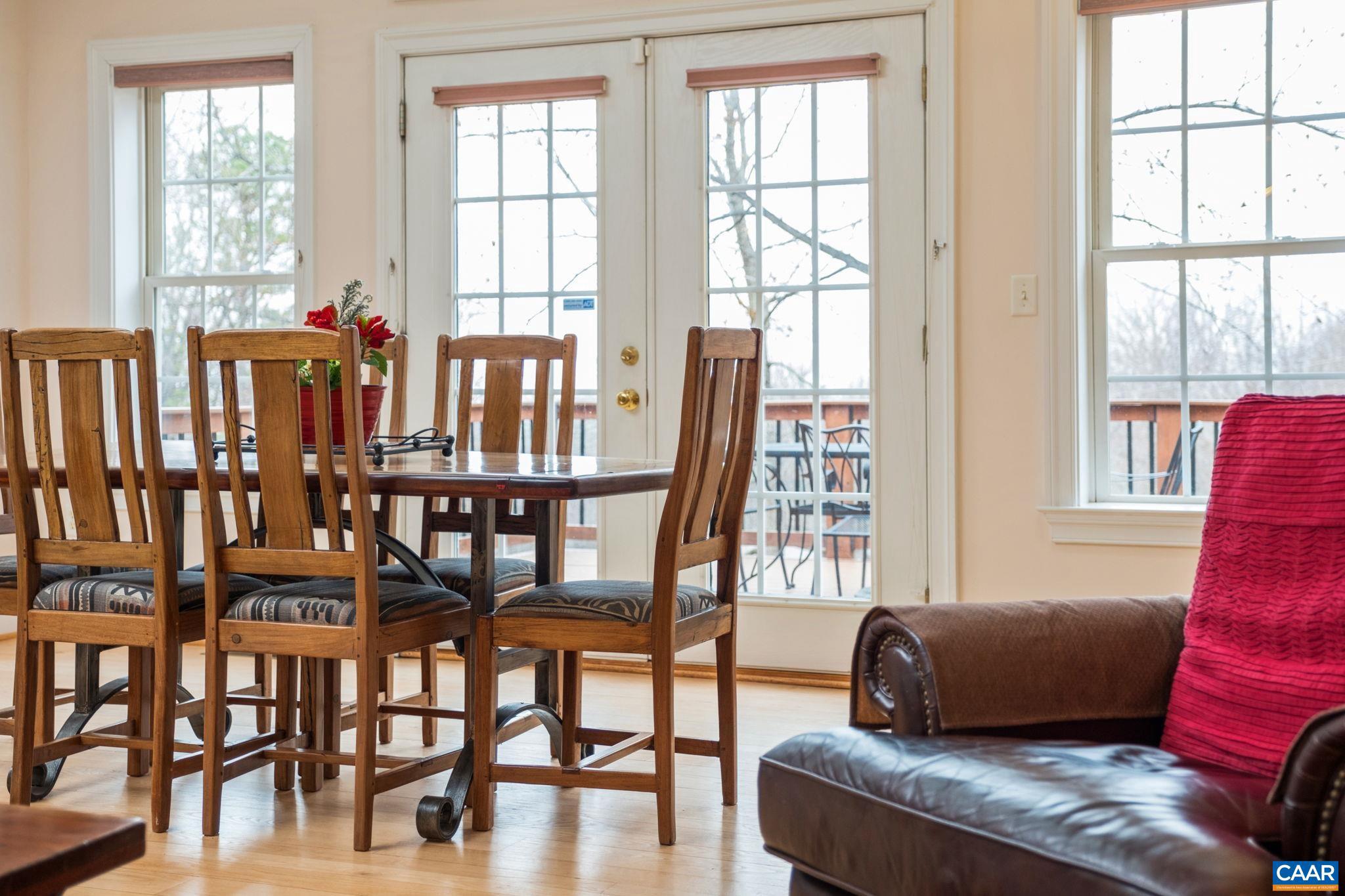 CEDAR LAKE - Residential