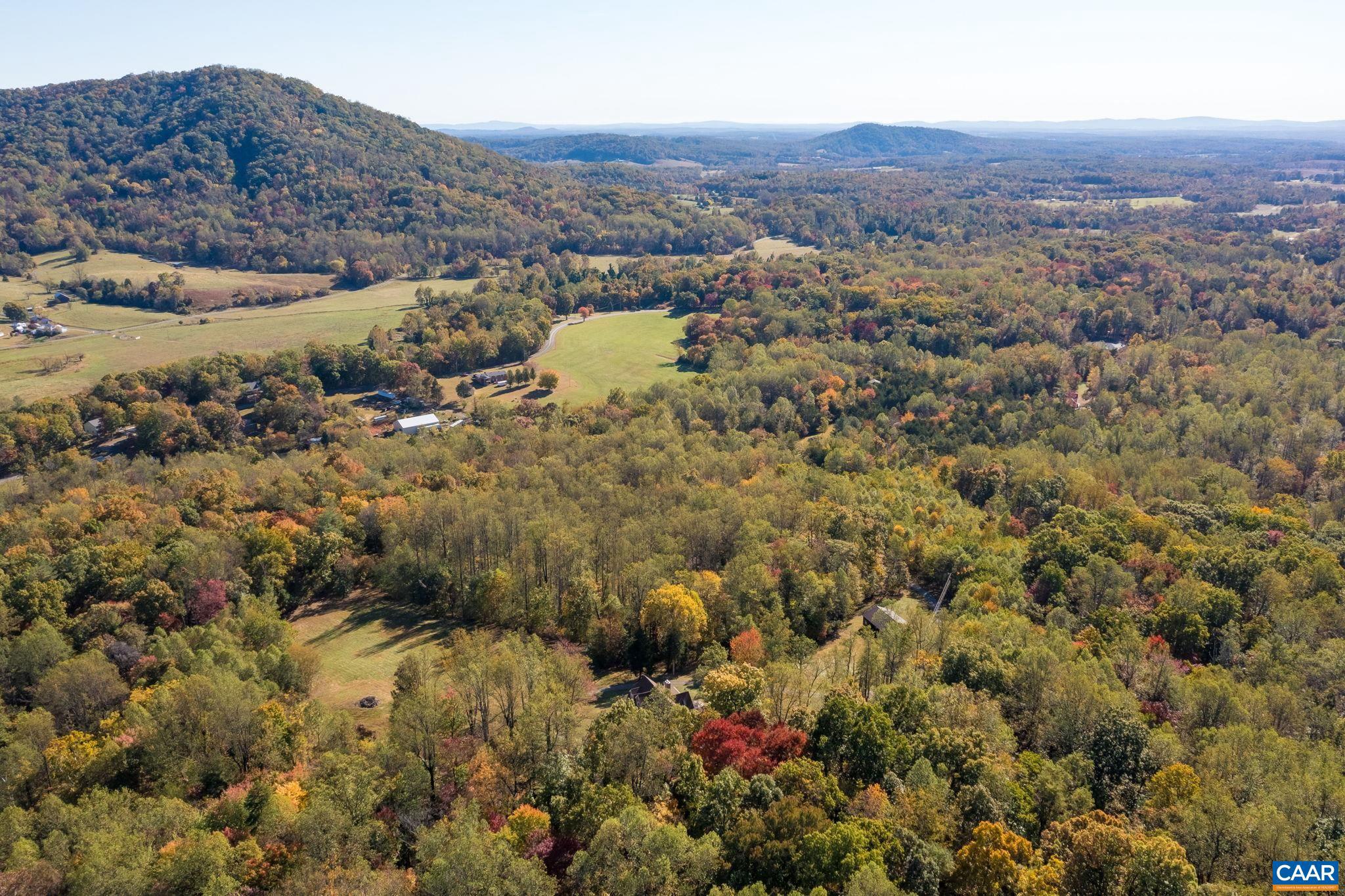 CEDAR LAKE - Residential