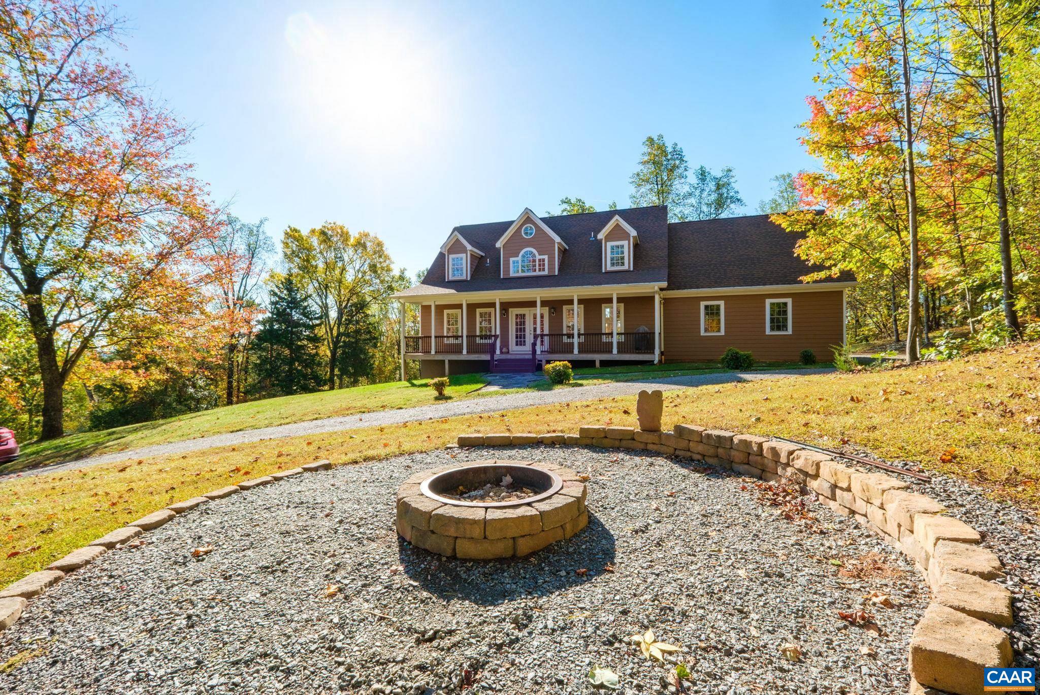 CEDAR LAKE - Residential