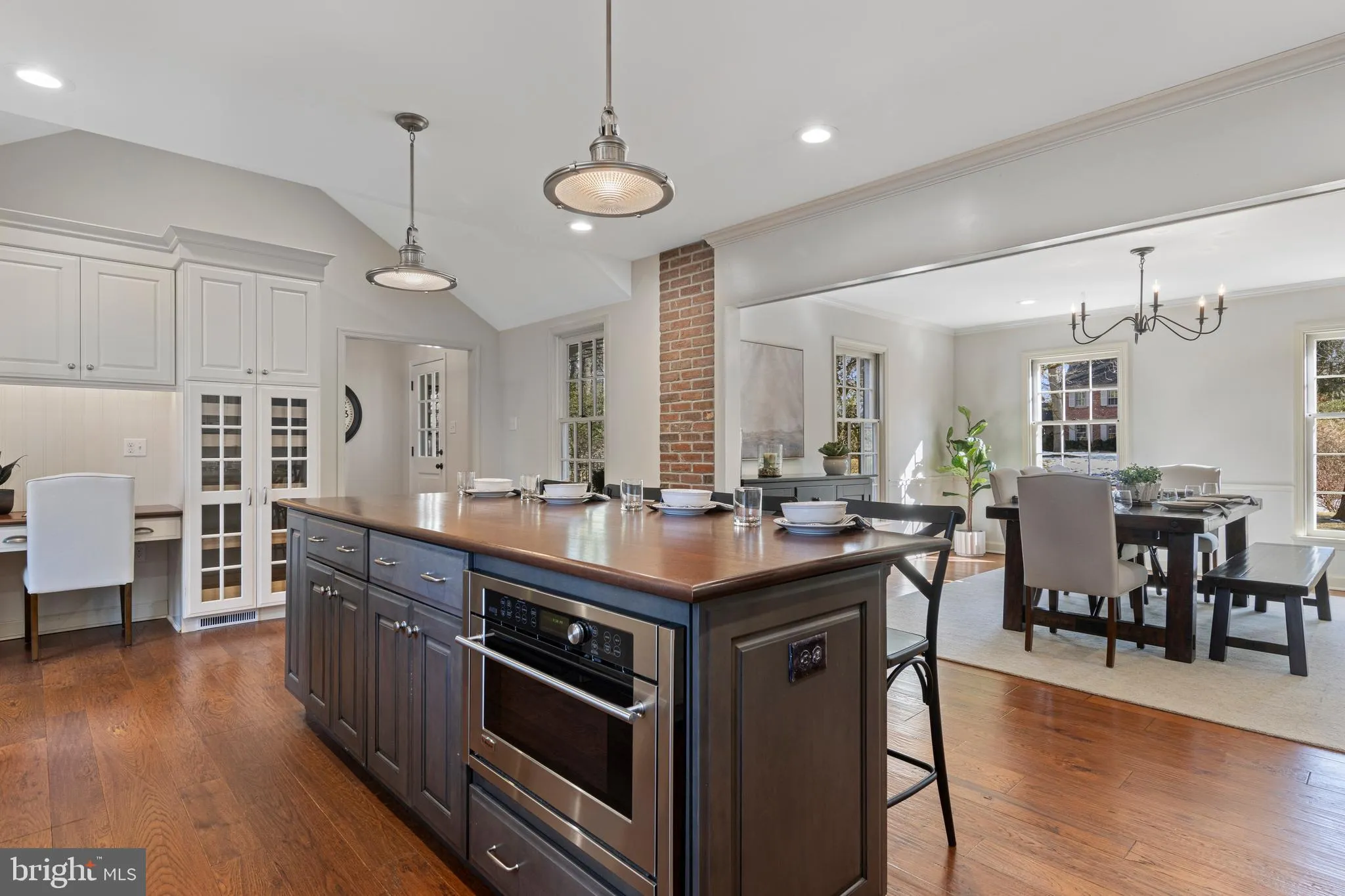 Radnor, Pennsylvania 19087, United States, 4 Bedrooms Bedrooms, ,4 BathroomsBathrooms,Residential,Pending,12517