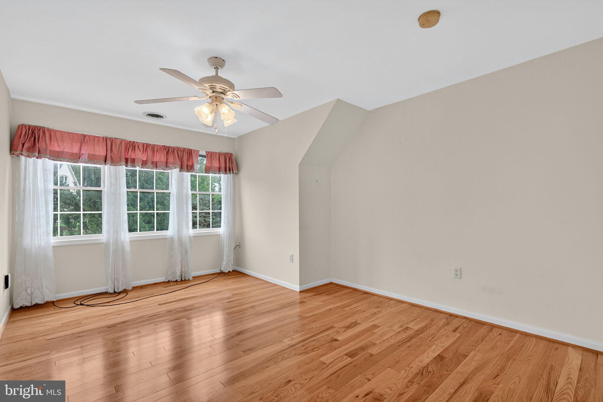 EASTLAND - Residential