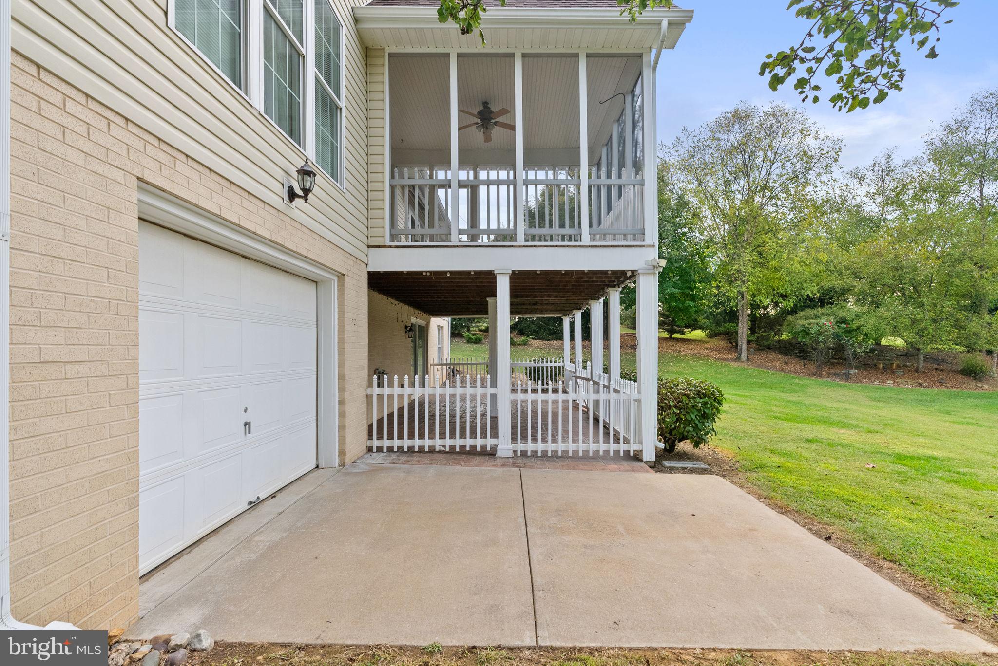 EASTLAND - Residential