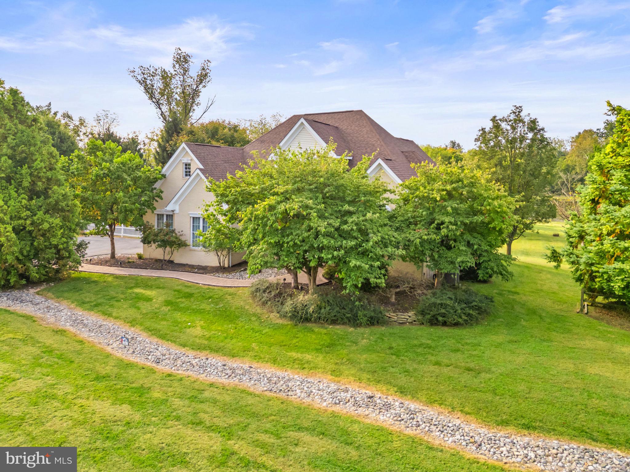 EASTLAND - Residential