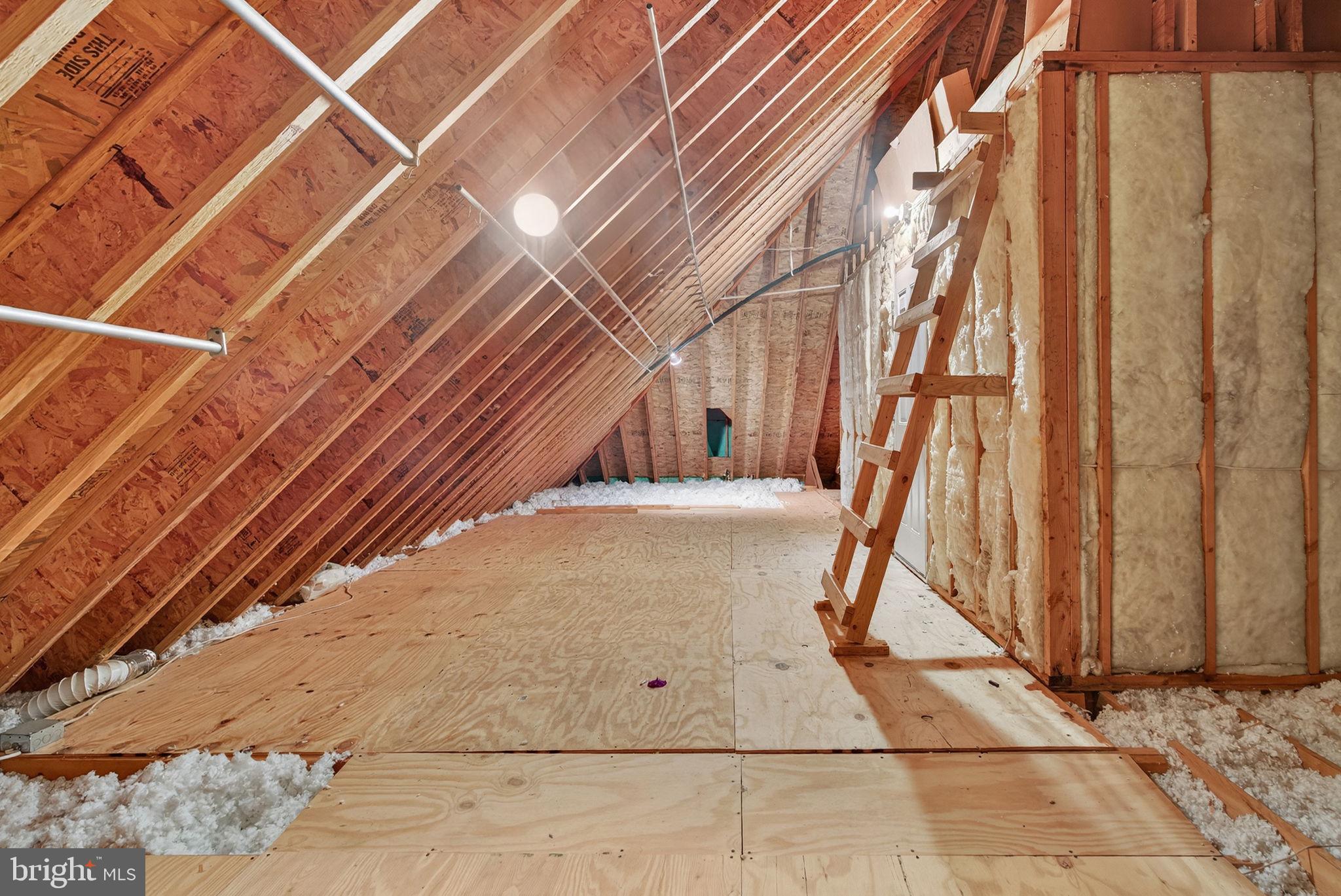 EASTLAND - Residential