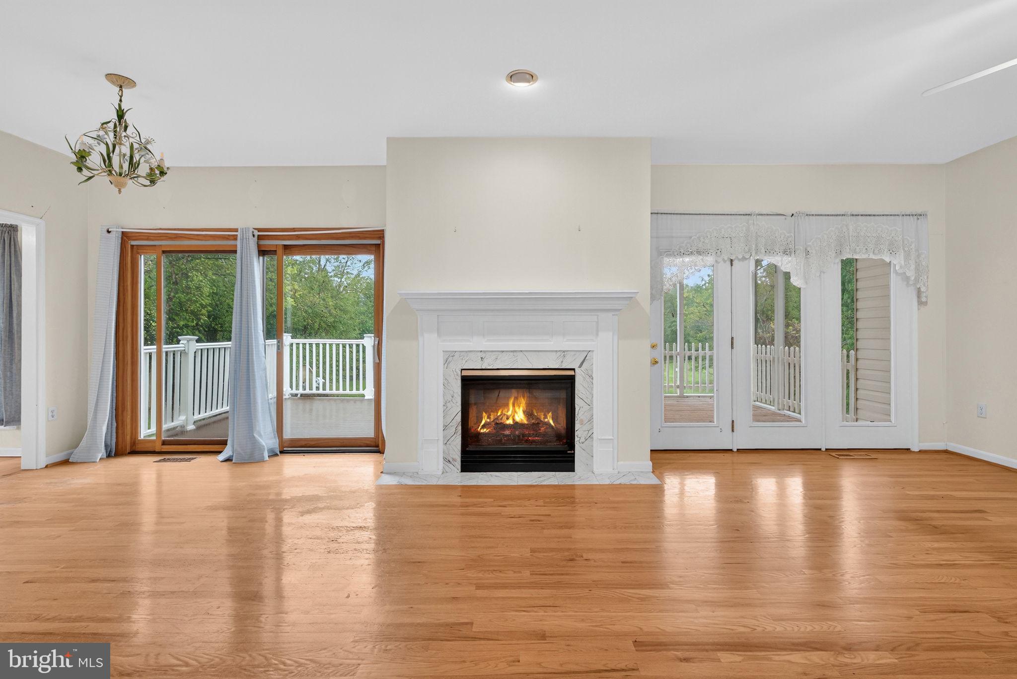 EASTLAND - Residential