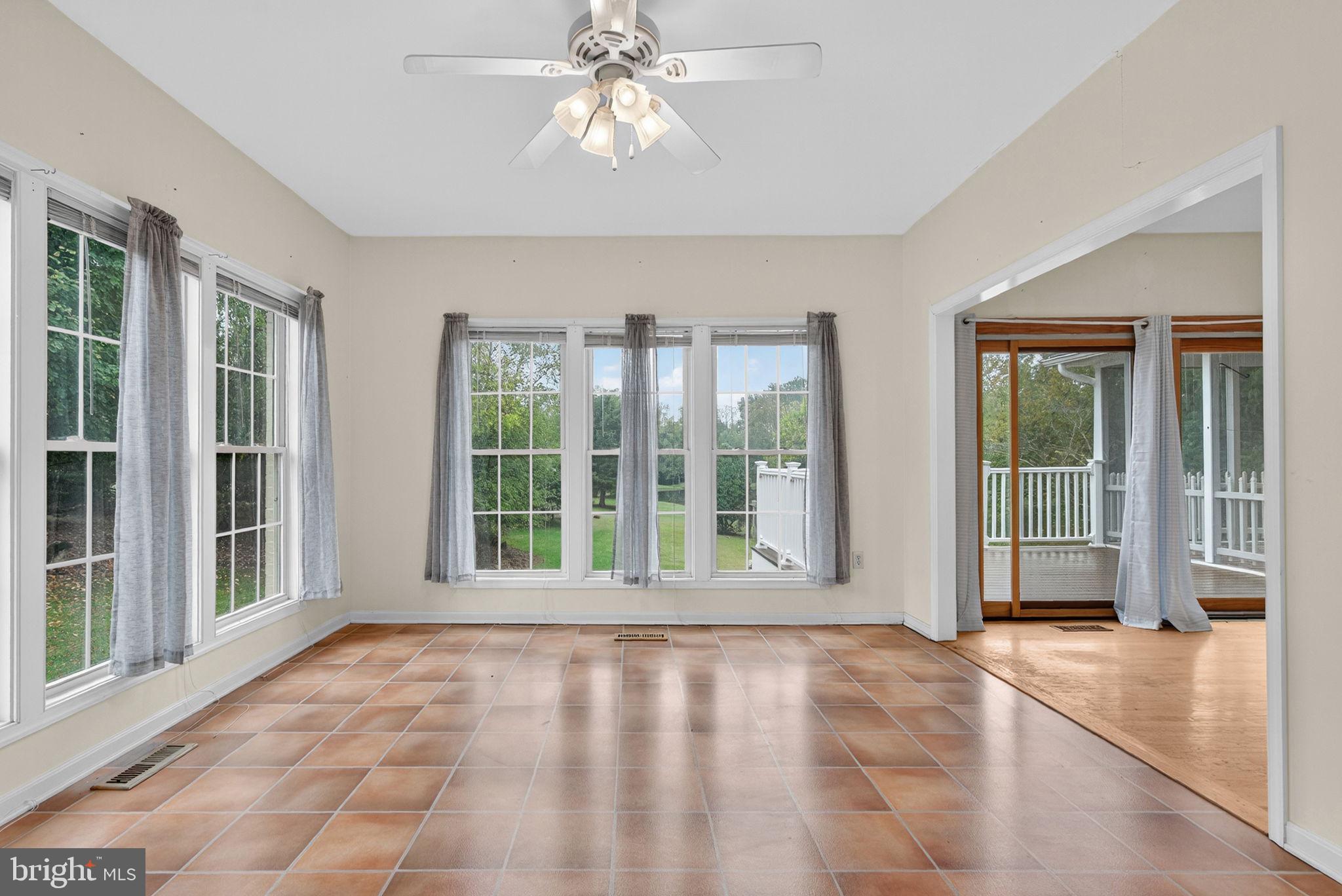 EASTLAND - Residential