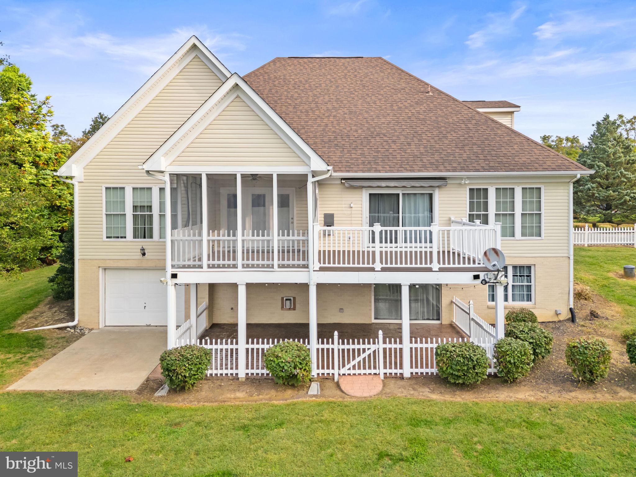 EASTLAND - Residential