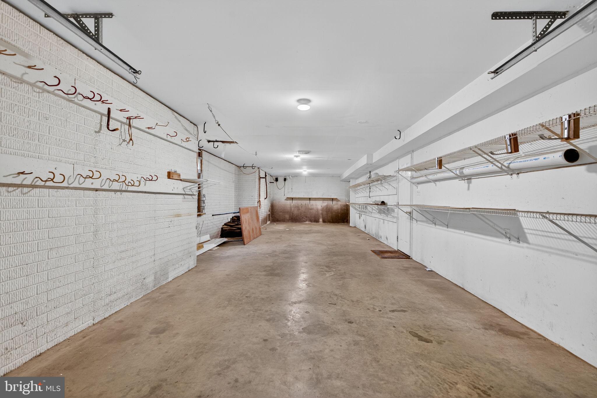 EASTLAND - Residential