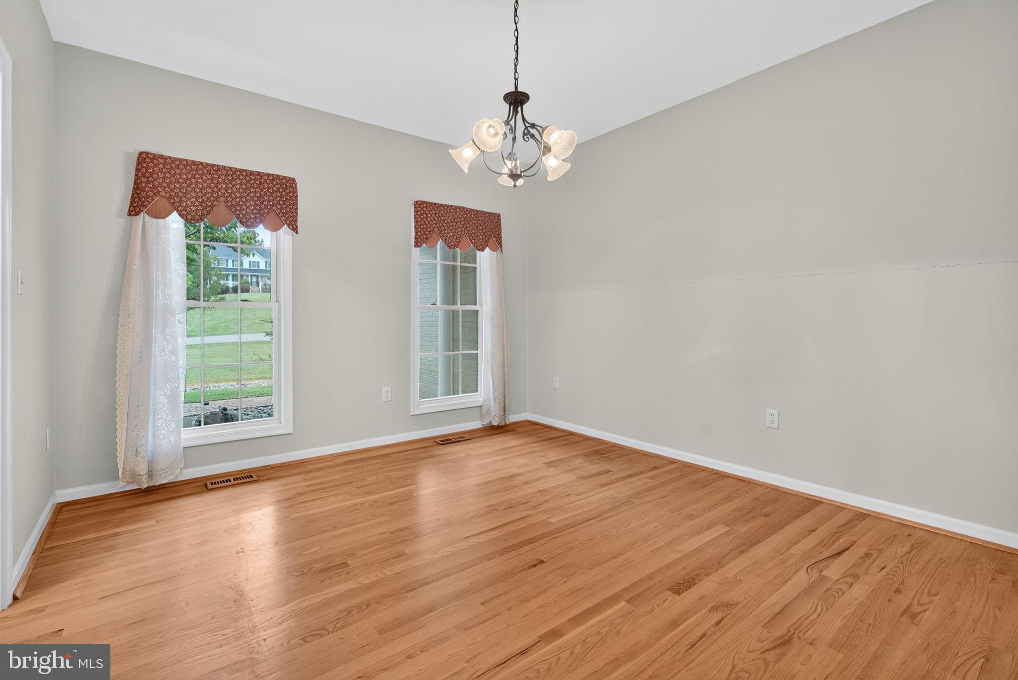 EASTLAND - Residential