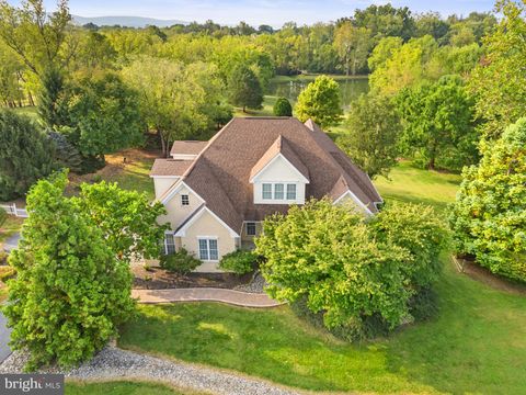 54 CHATHAM COURT CHARLES TOWN WV 25414