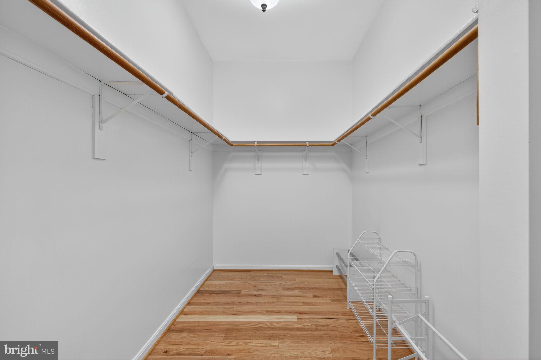 EASTLAND - Residential