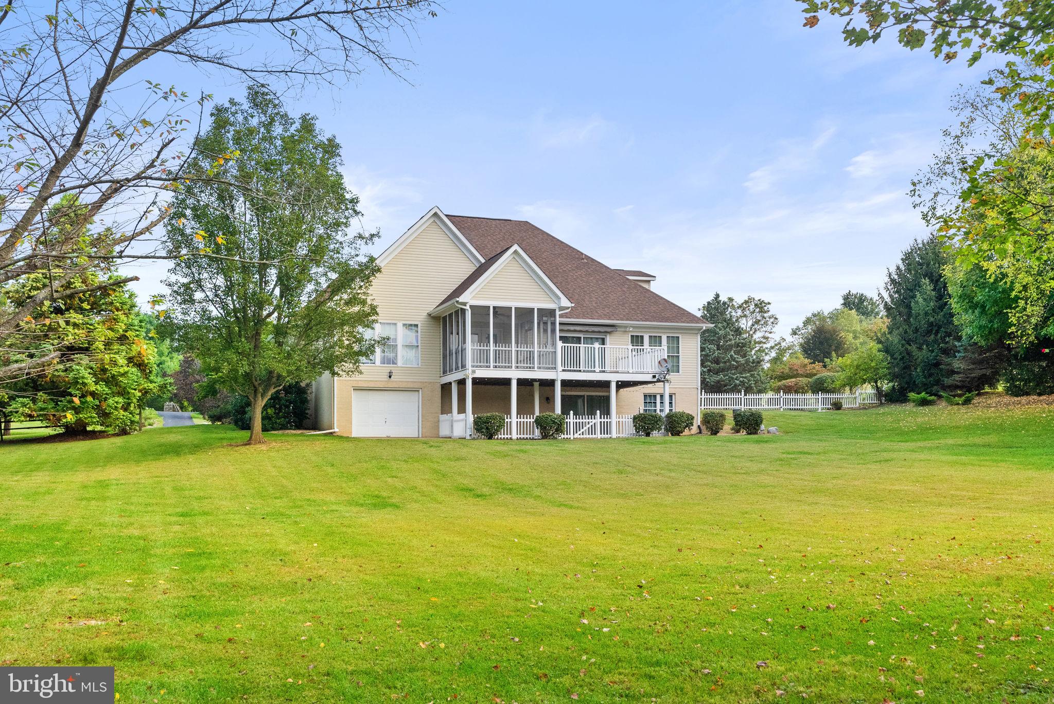 EASTLAND - Residential