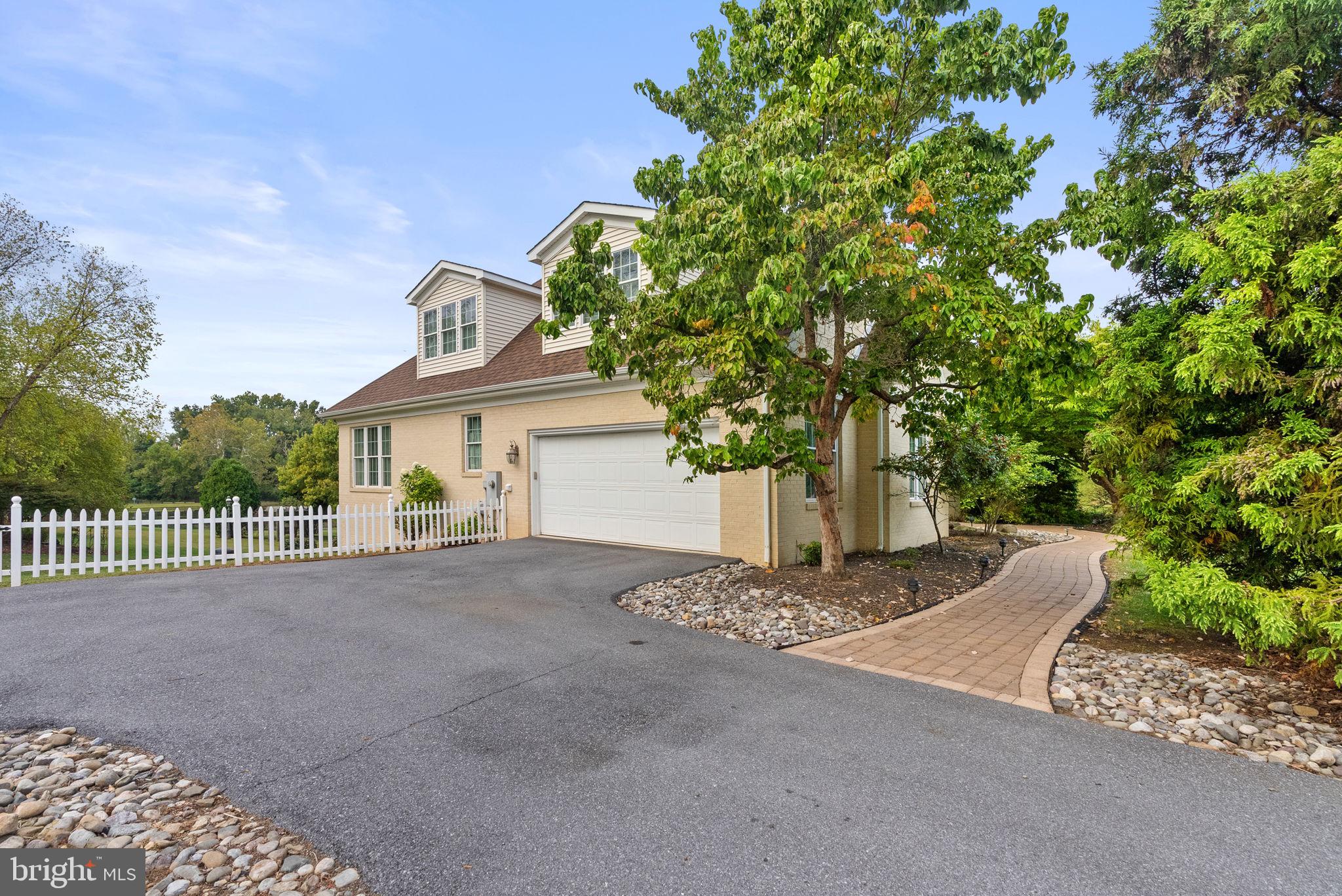 EASTLAND - Residential