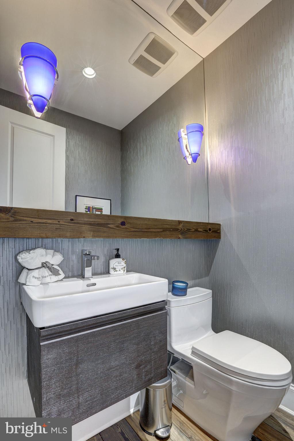 GLEN ECHO HEIGHTS - Residential