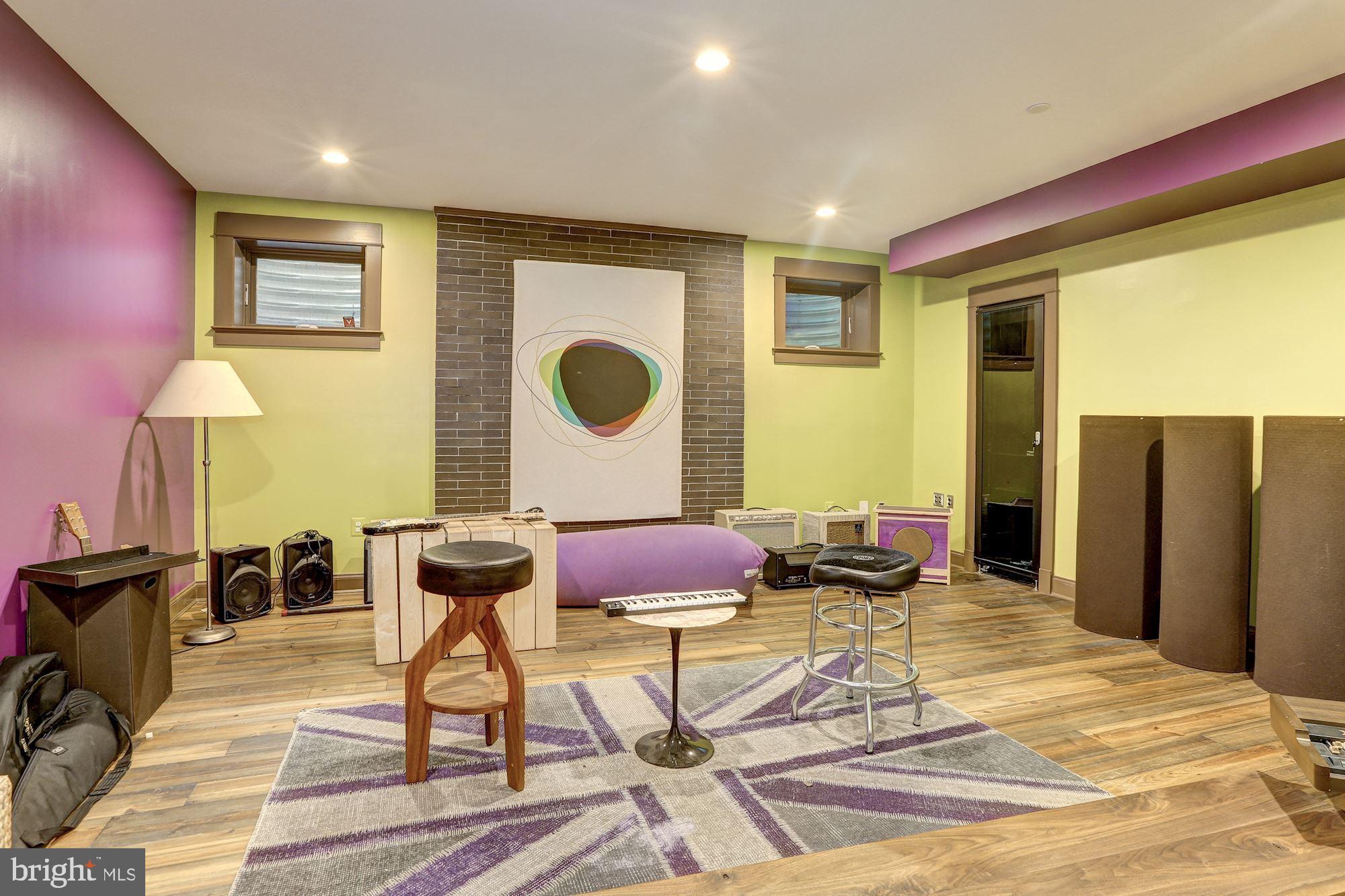 GLEN ECHO HEIGHTS - Residential