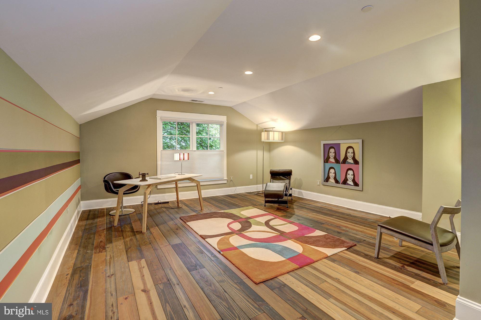 GLEN ECHO HEIGHTS - Residential