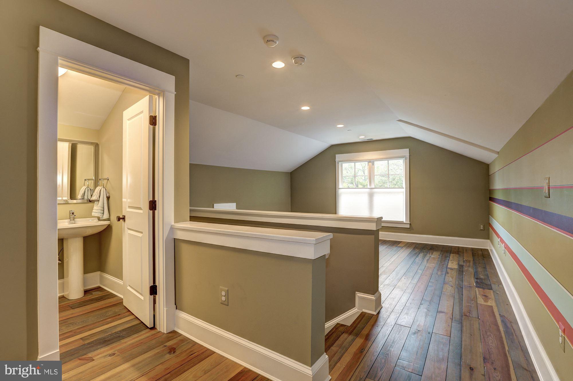 GLEN ECHO HEIGHTS - Residential