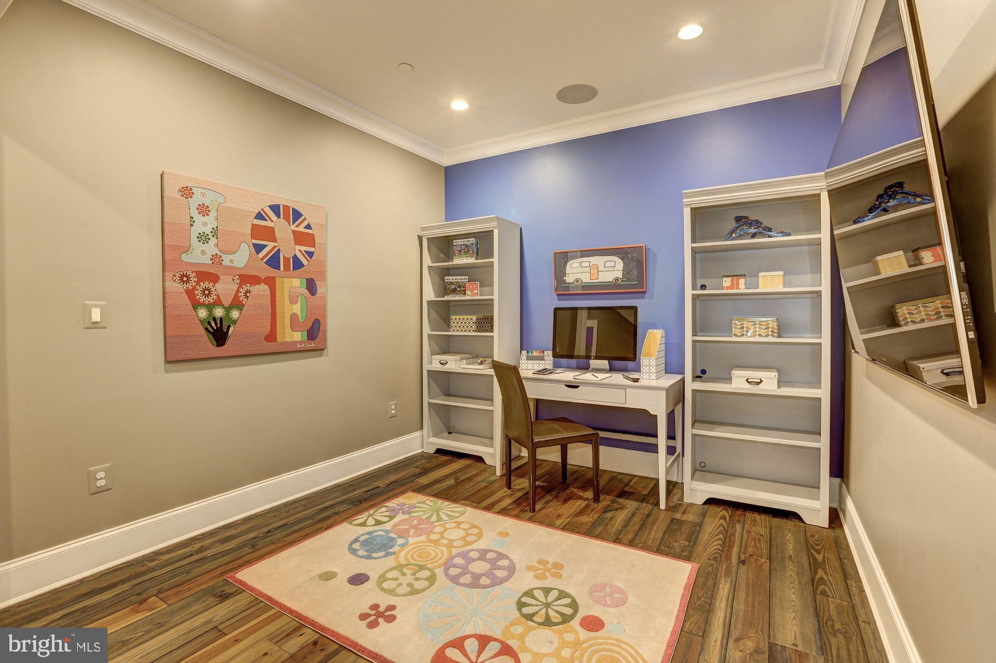 GLEN ECHO HEIGHTS - Residential