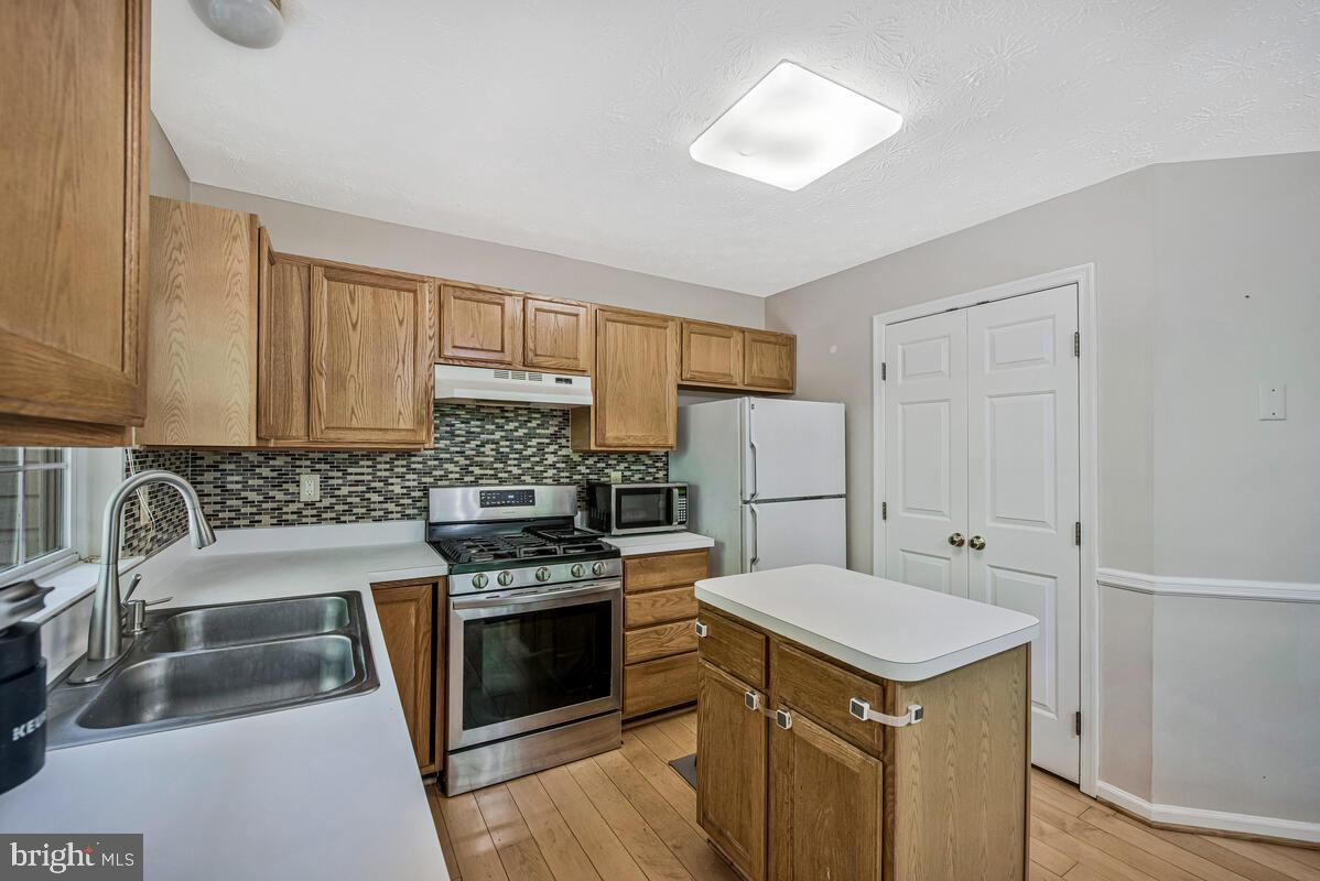 3218 WATER LILY COURT