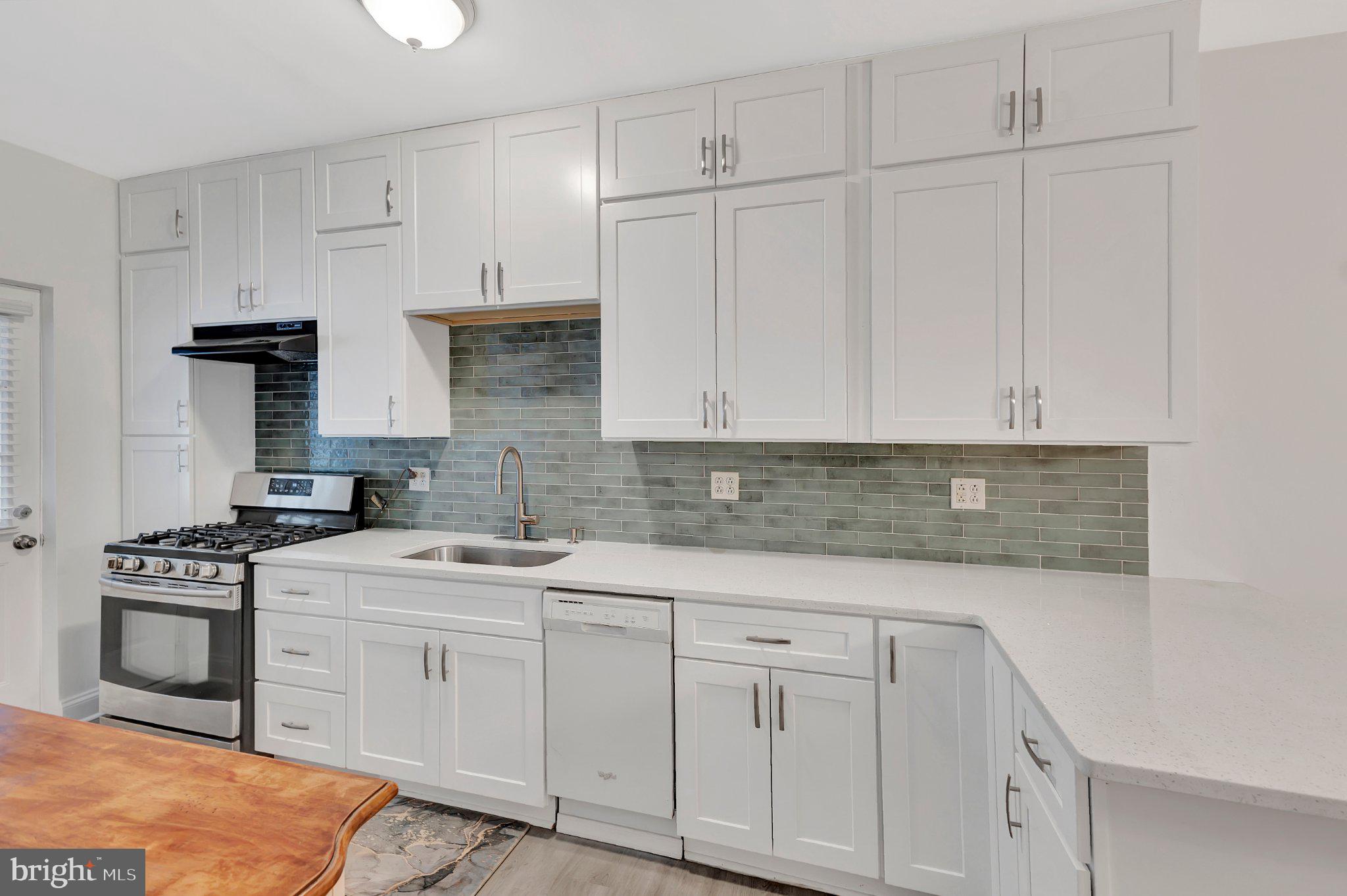 HAMPDEN HISTORIC DISTRICT - Residential