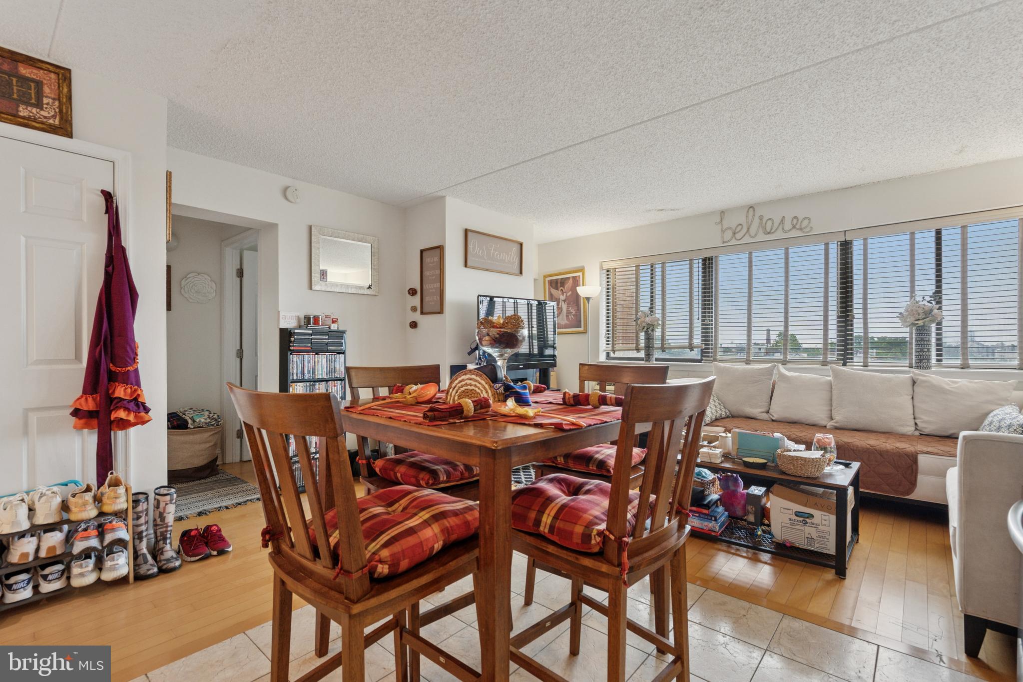 SOCIETY HILL - Residential