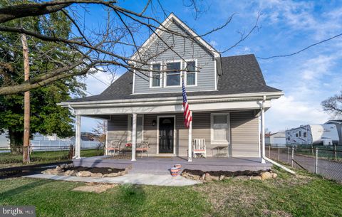 8033 EDGEWATER AVENUE ROSEDALE MD 21237