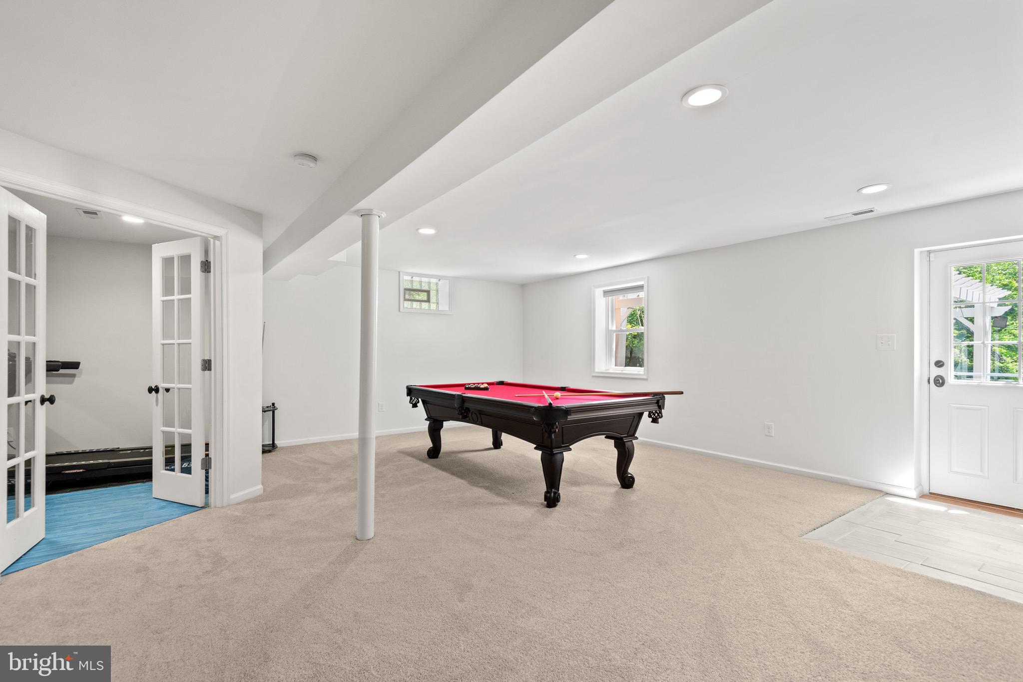 BUTTONWOOD FARMS - Residential