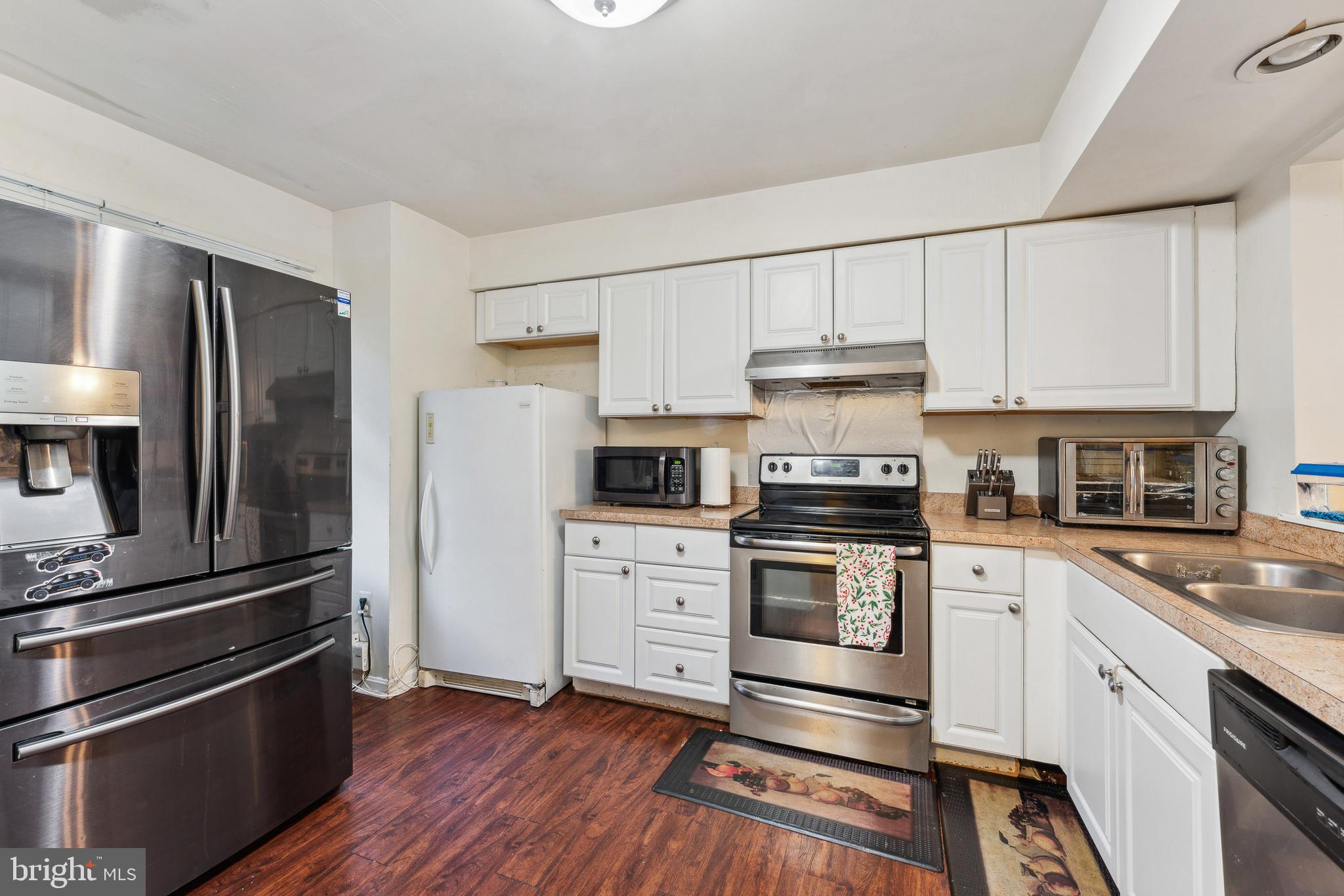 PRINCETON SQUARE PLAT FO - Residential