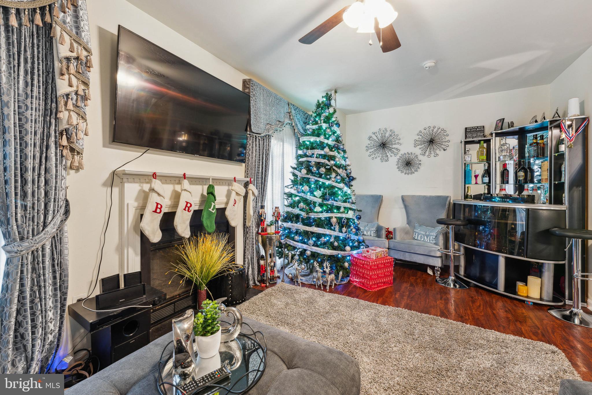 PRINCETON SQUARE PLAT FO - Residential