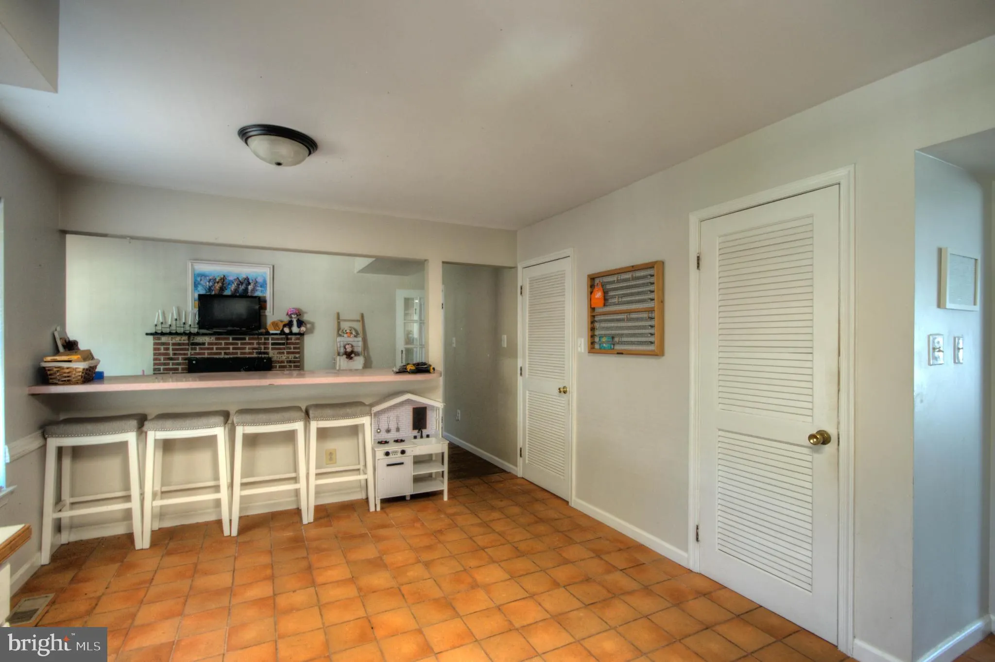 Pedricktown, New Jersey 08067, United States, 3 Bedrooms Bedrooms, ,3 BathroomsBathrooms,Residential,Active,189766