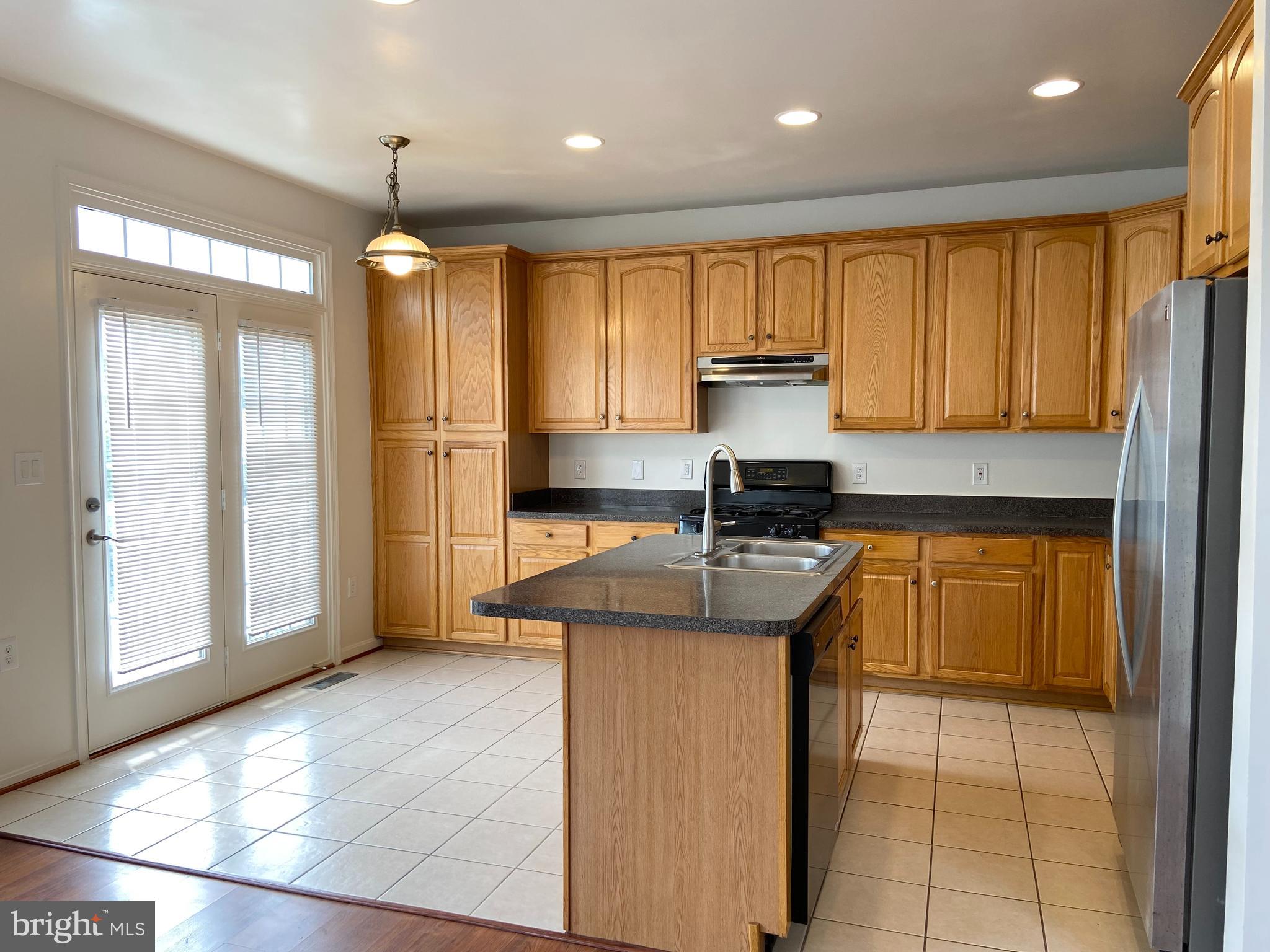 SULLY MANOR - Residential Lease