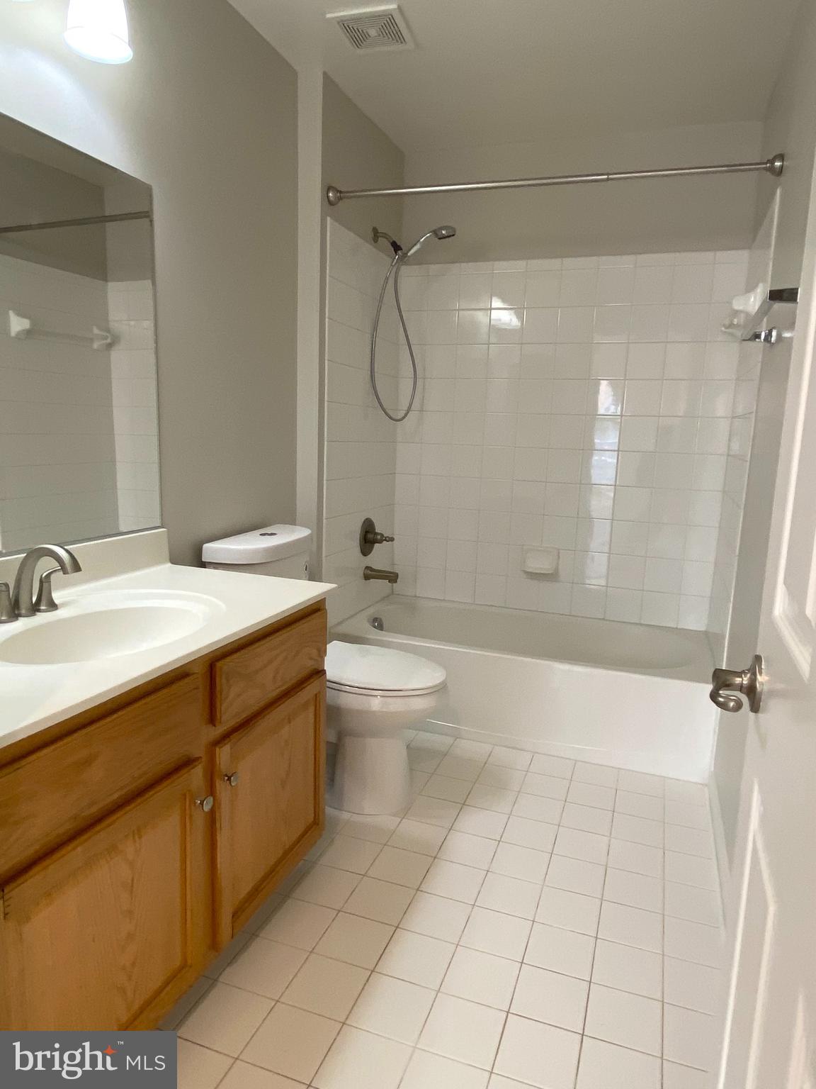 SULLY MANOR - Residential Lease