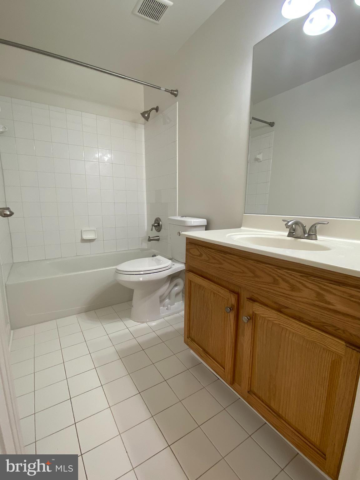 SULLY MANOR - Residential Lease